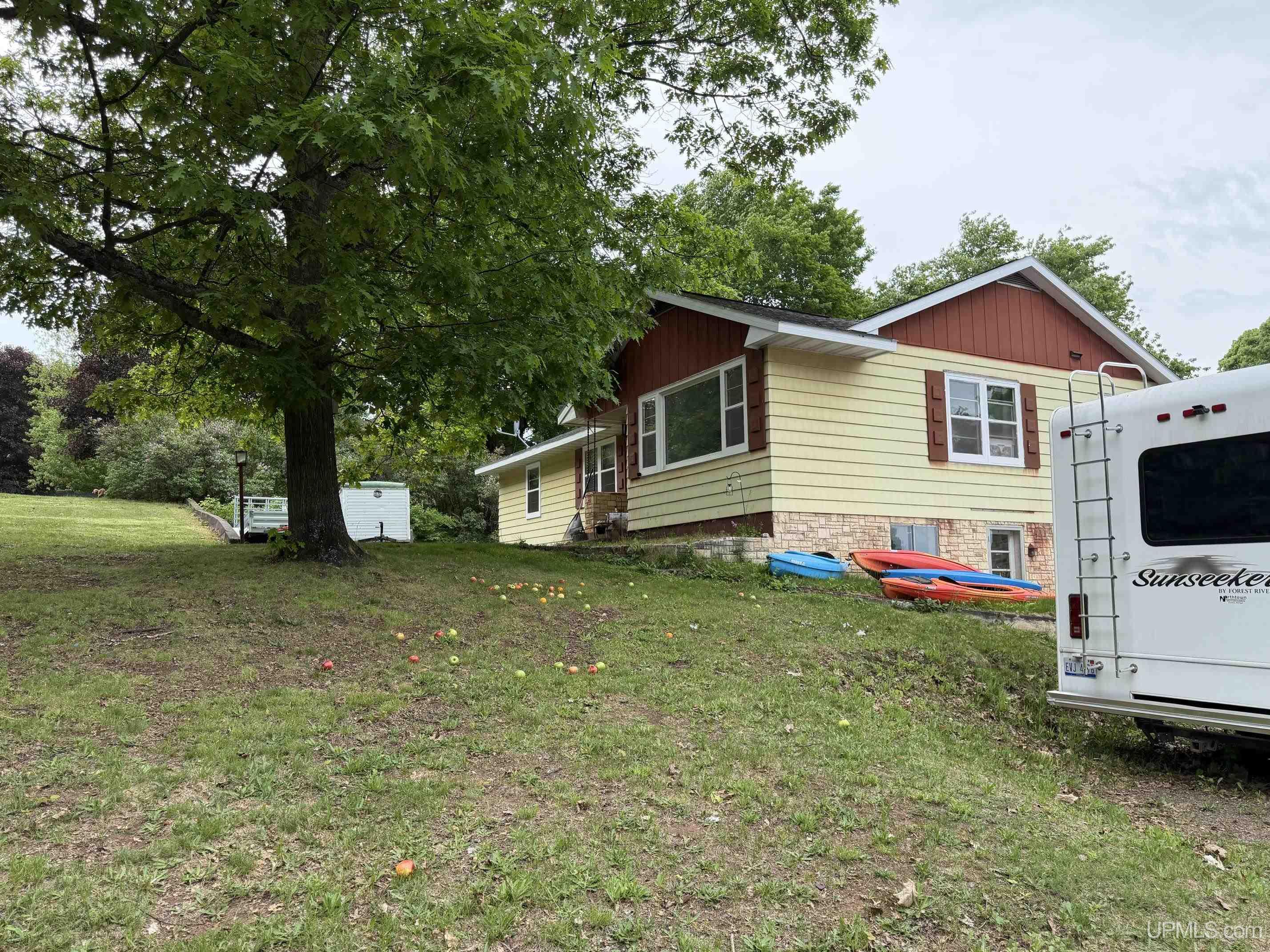 315 Seilo Avenue Property Photo 4