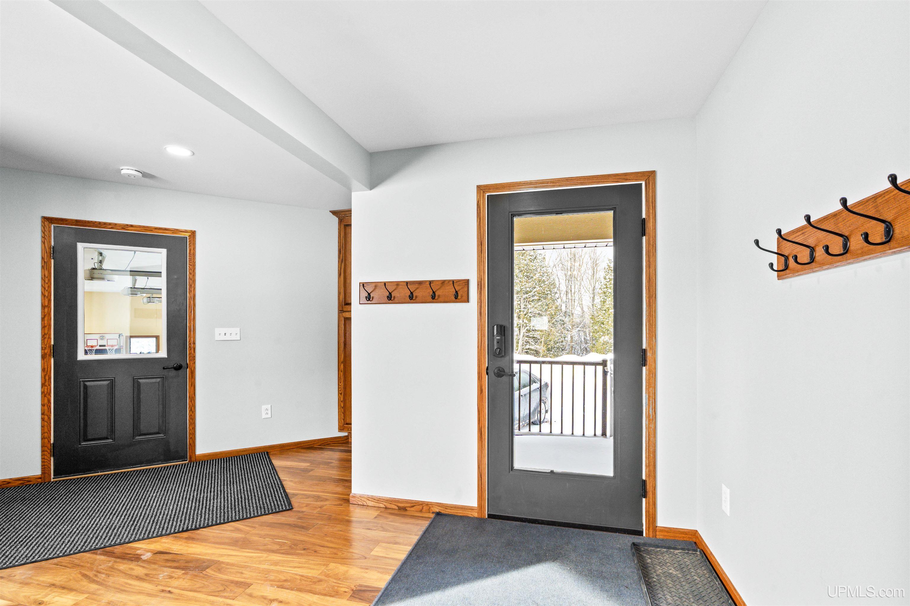 47212 Main Street Property Photo 17