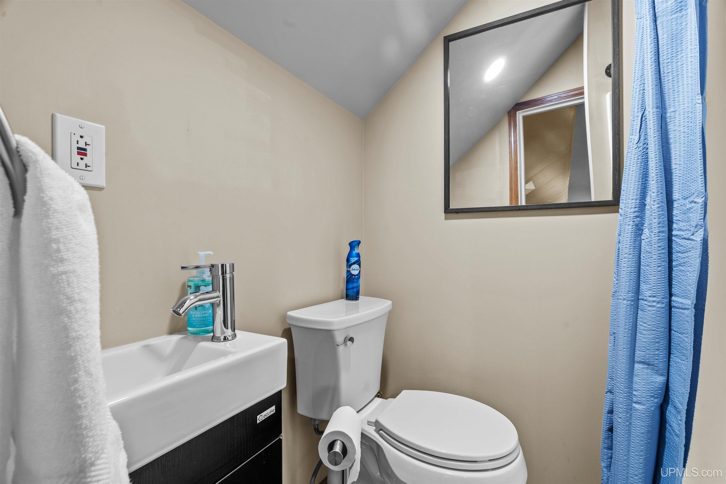 47212 Main Street Property Photo 54