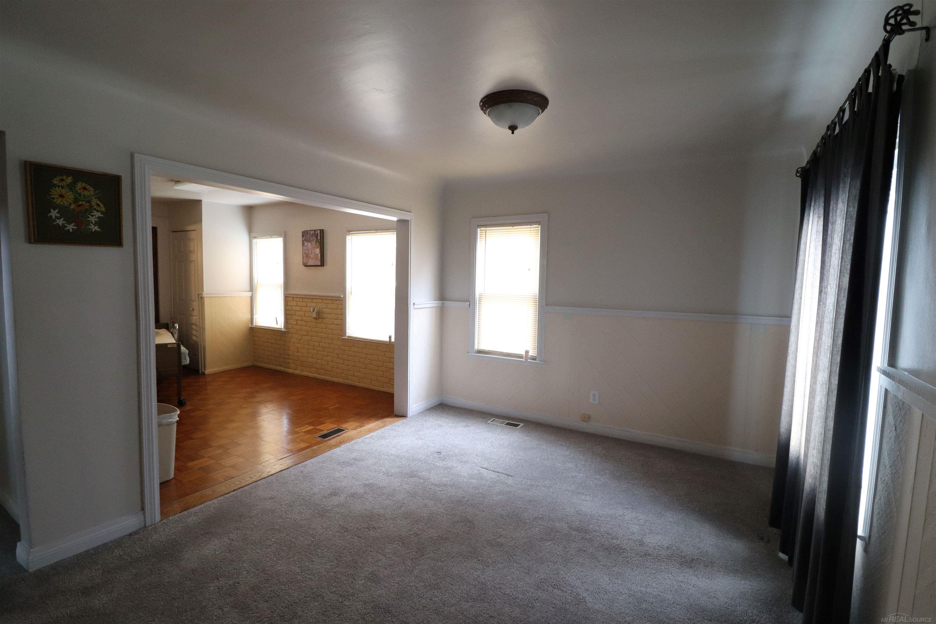24252 Tuscany Street Property Photo 4