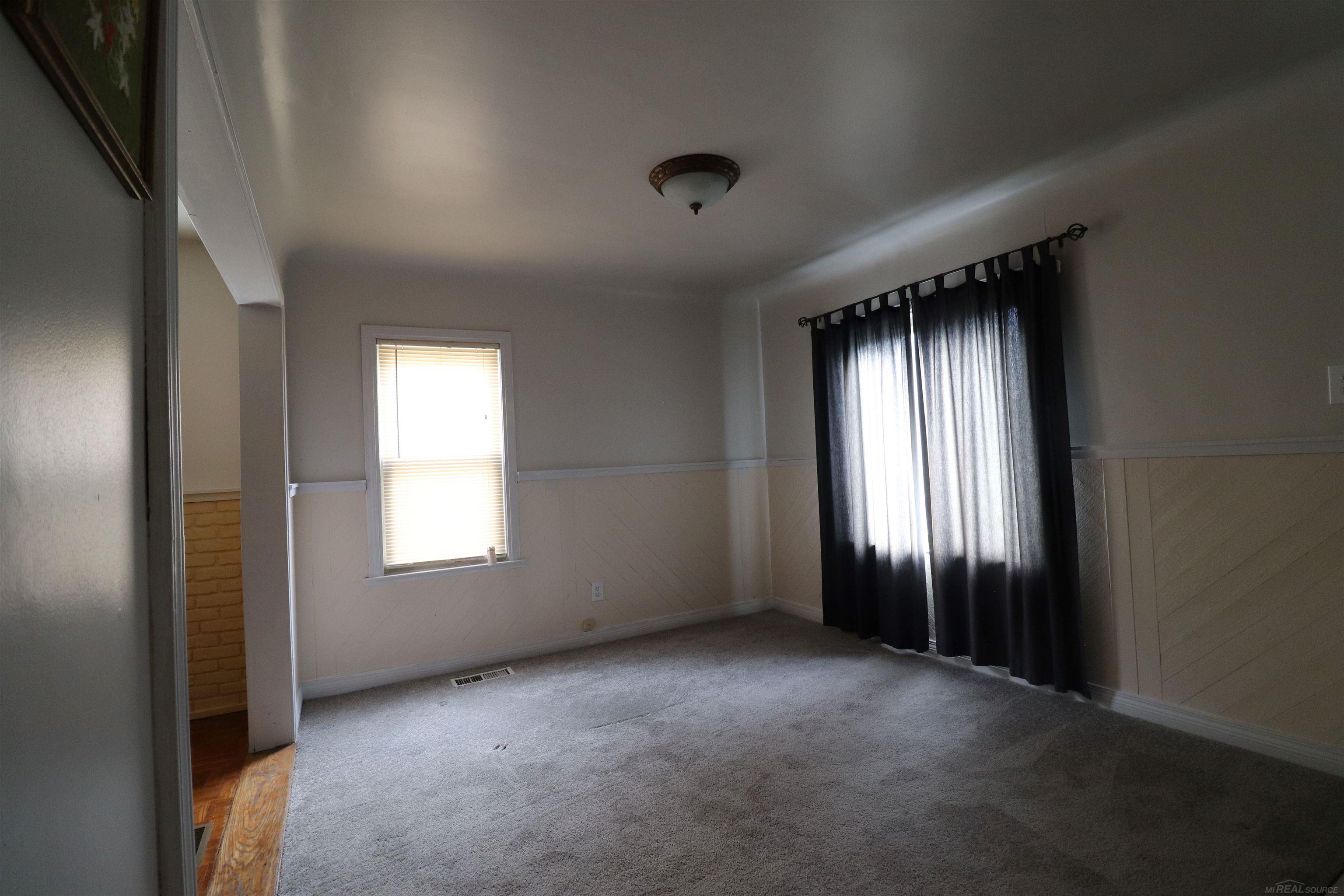 24252 Tuscany Street Property Photo 5
