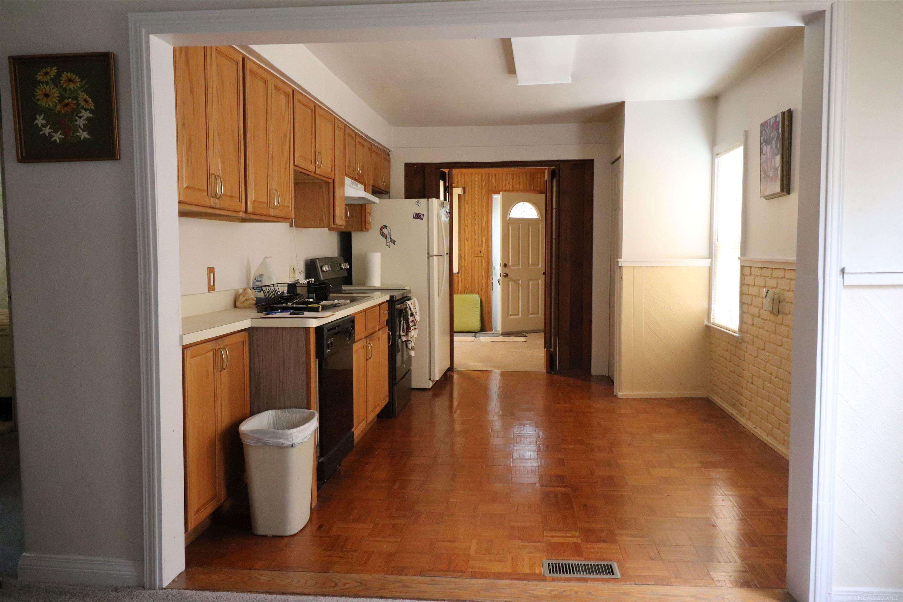 24252 Tuscany Street Property Photo 7