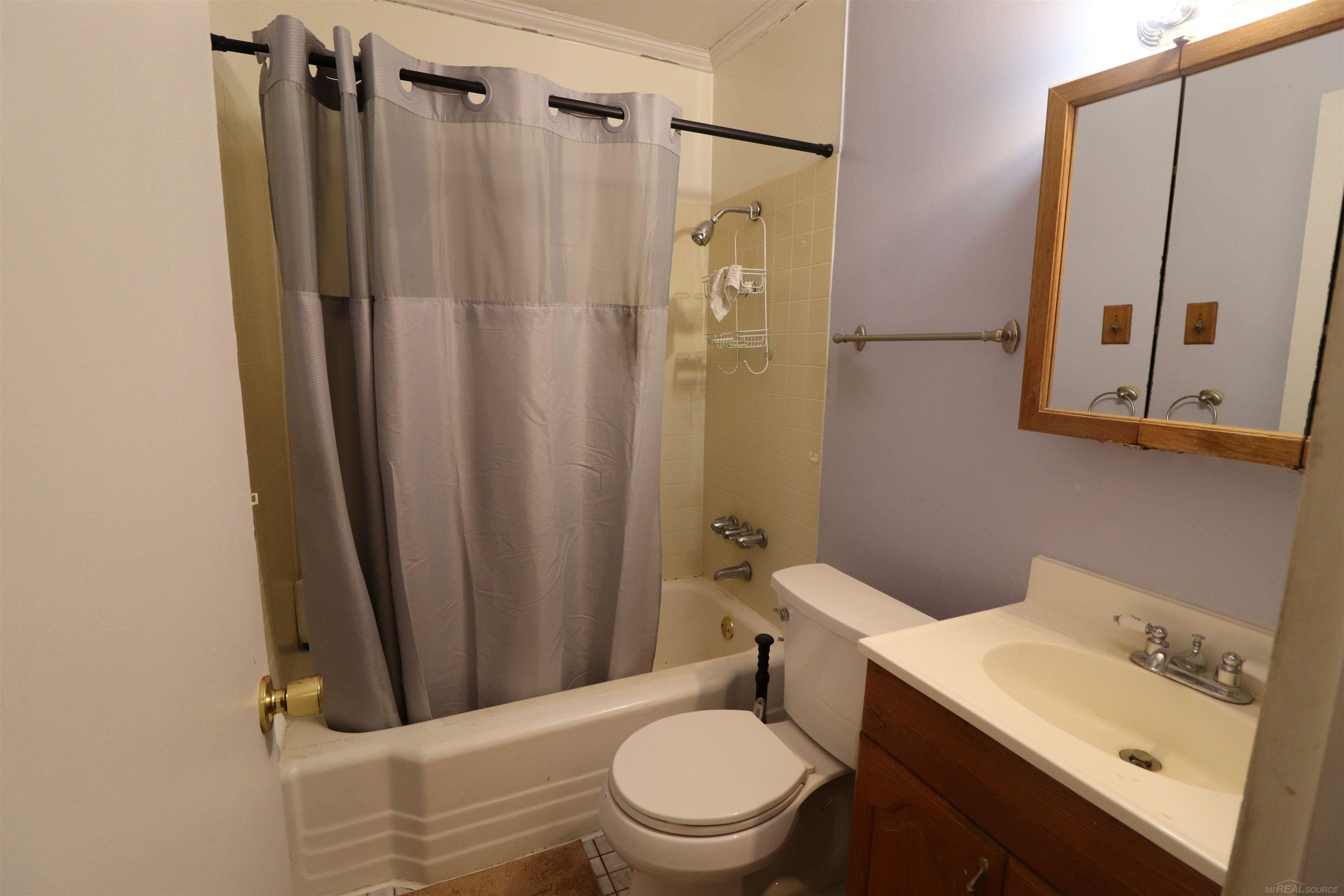 24252 Tuscany Street Property Photo 16