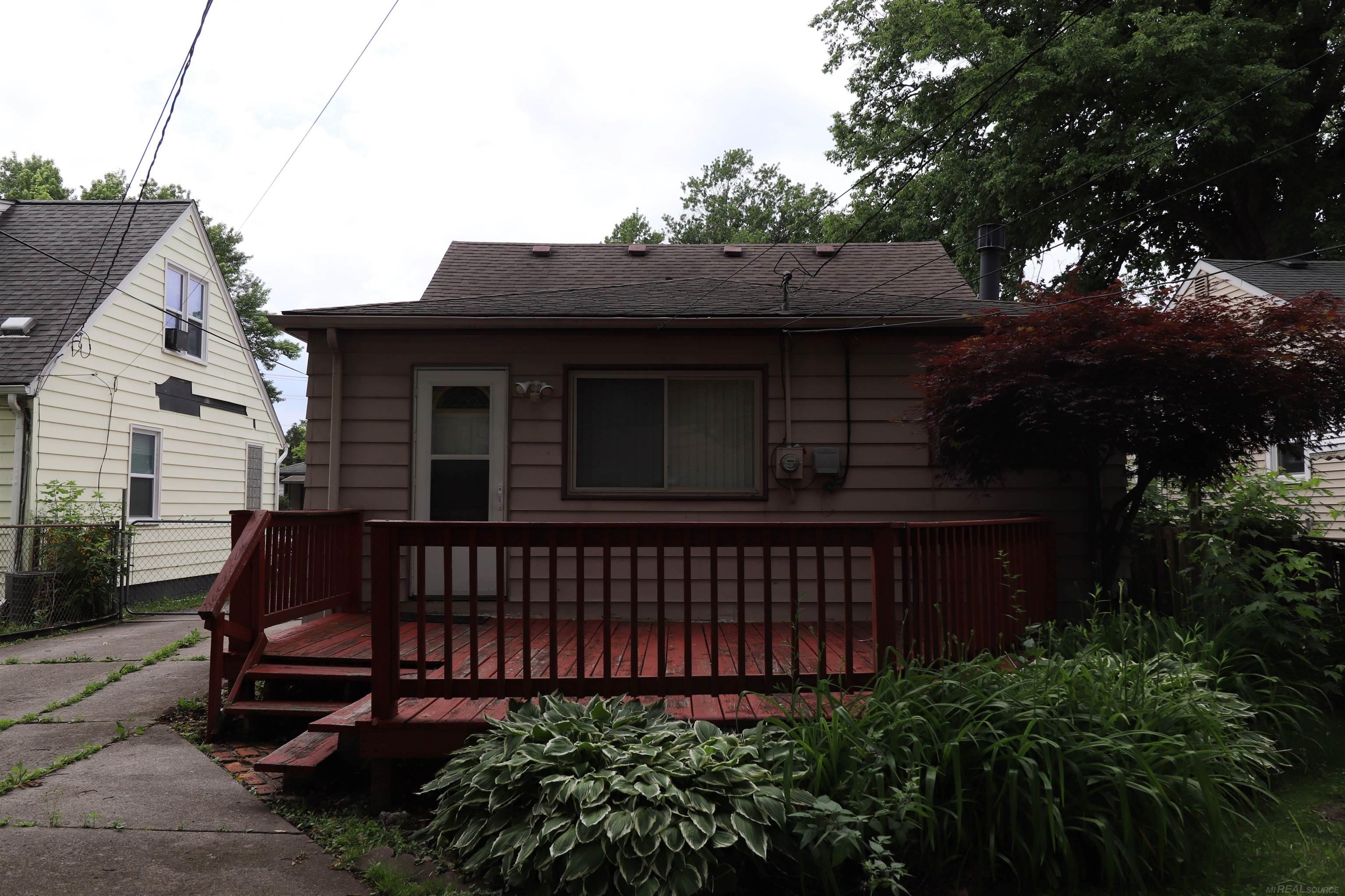 24252 Tuscany Street Property Photo 20