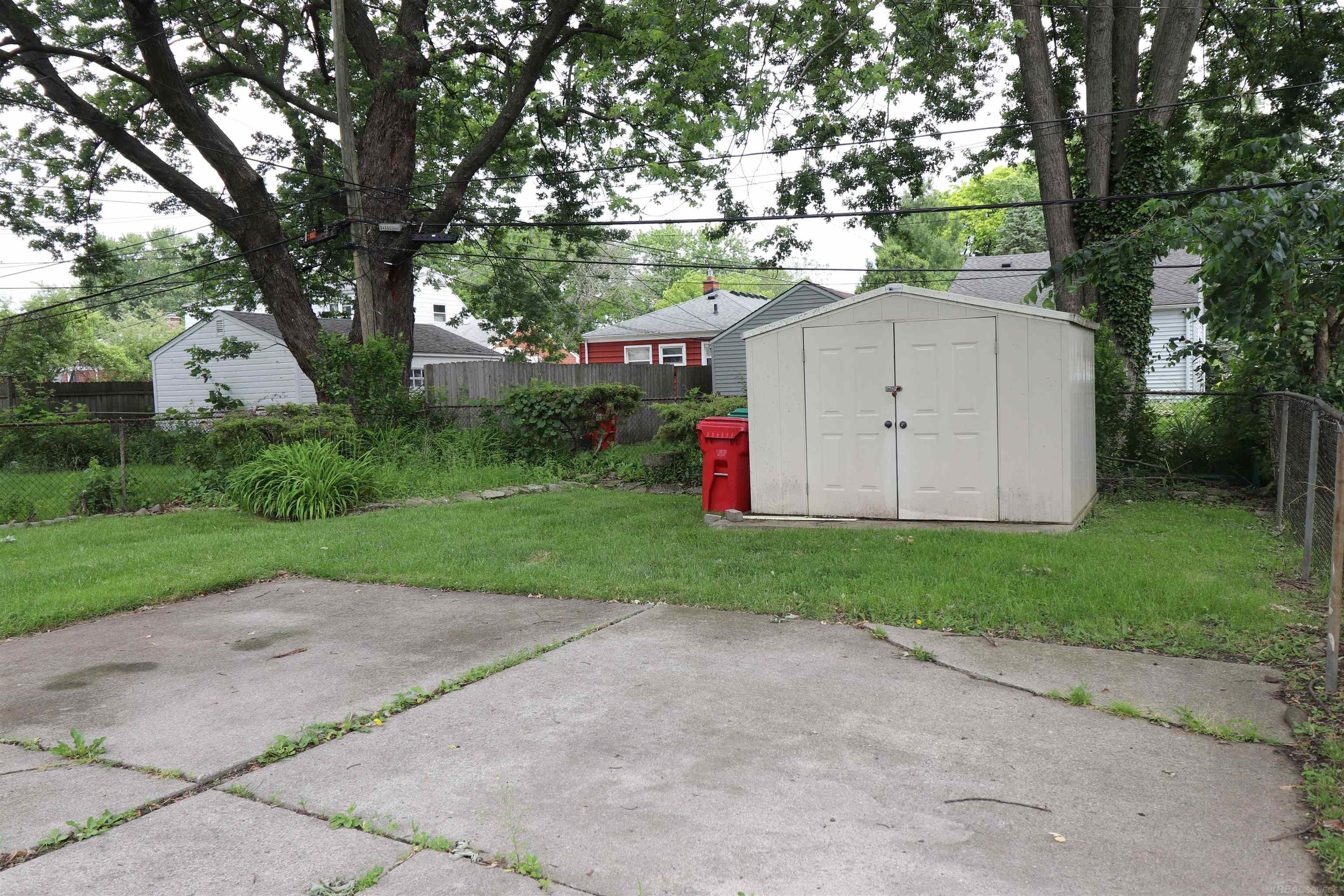 24252 Tuscany Street Property Photo 23