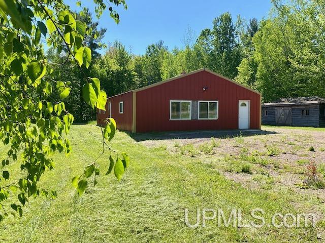 1875 E Little Lake Road Property Photo 2