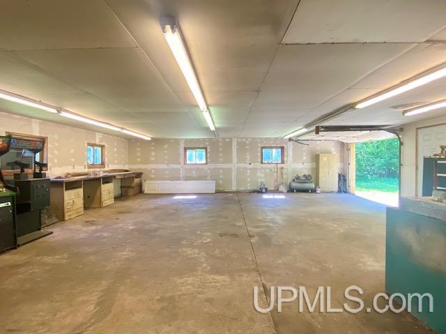 1875 E Little Lake Road Property Photo 17