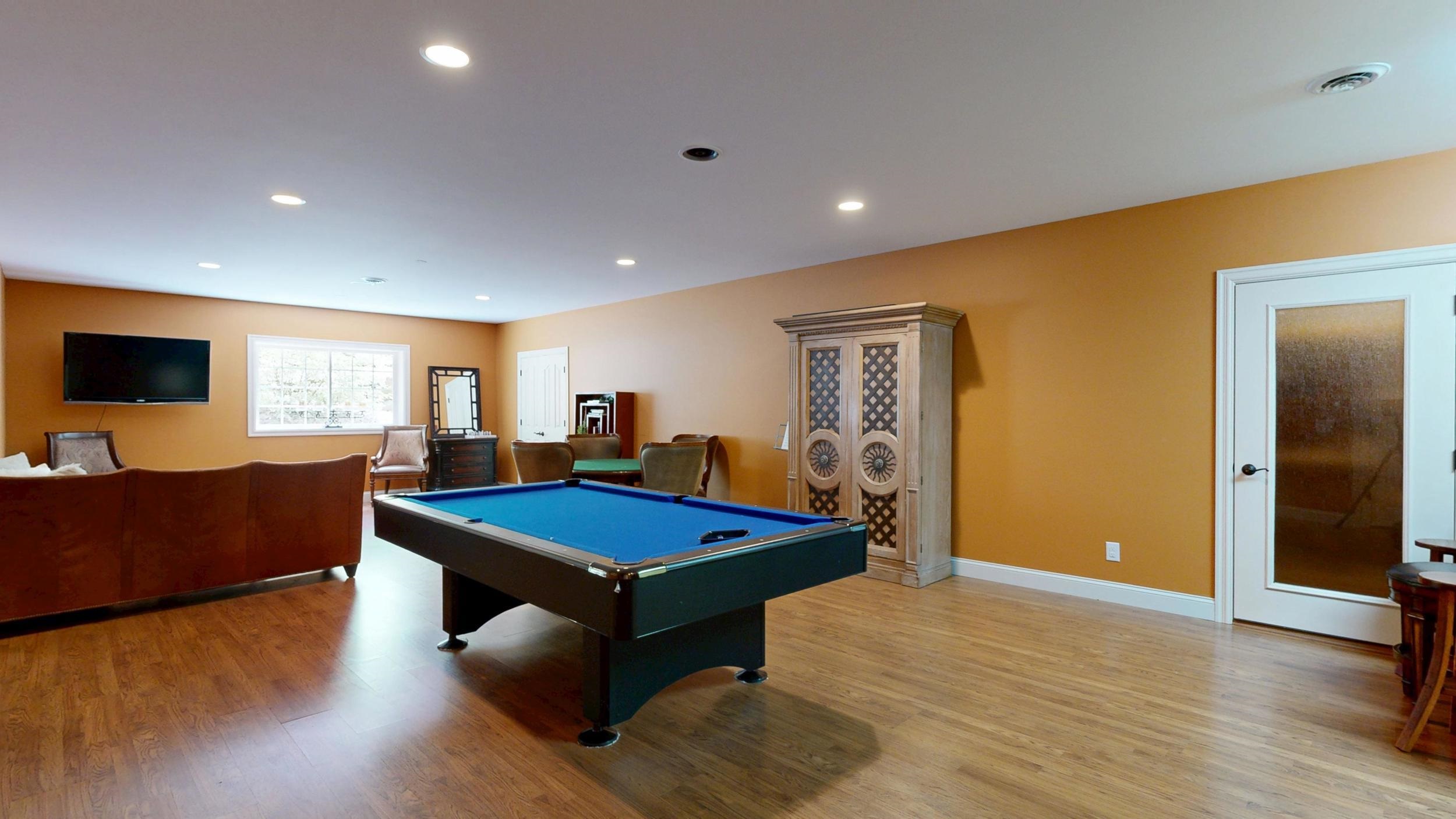 2425 E Cardinal Drive Property Photo 42