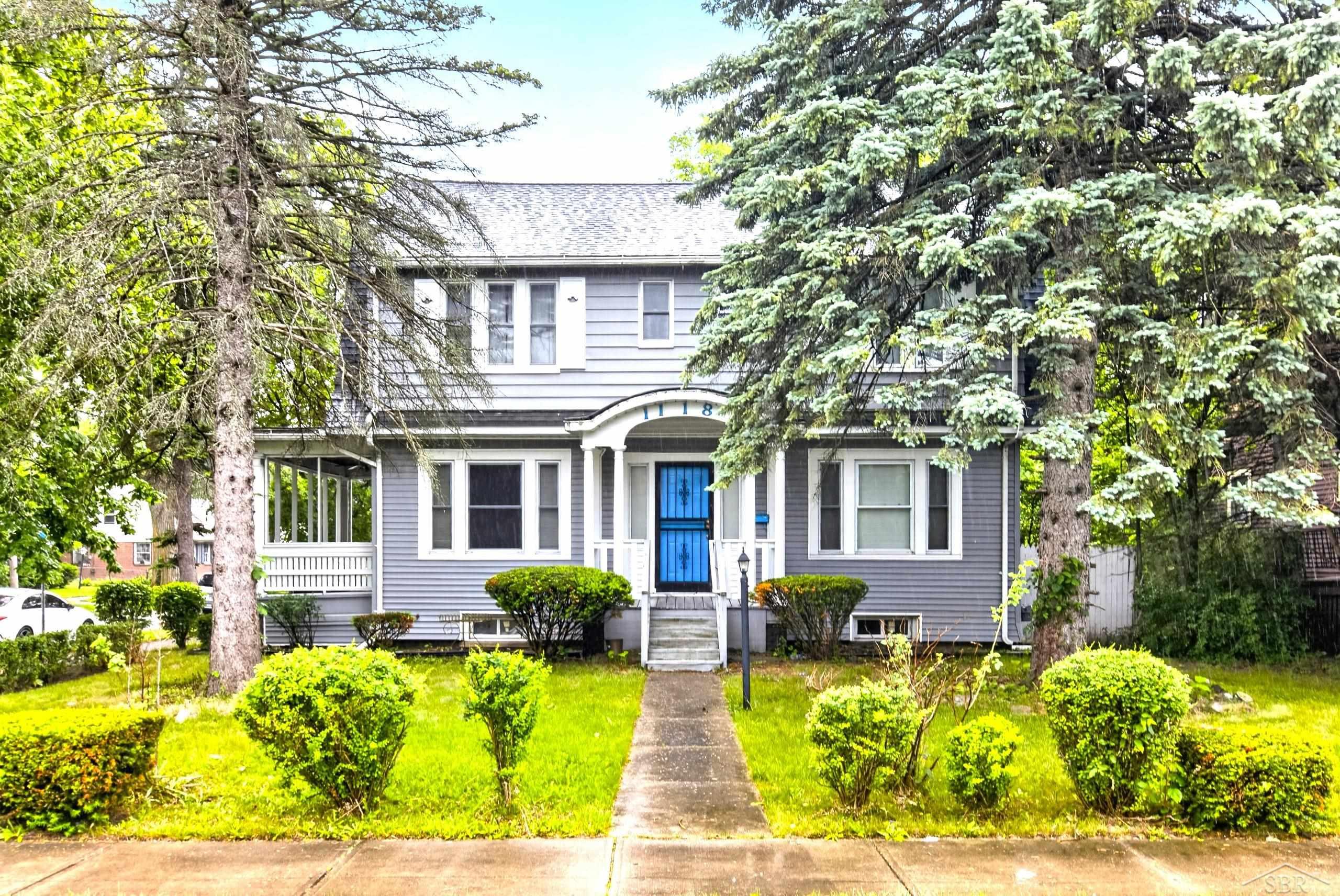 1118 E Holland Avenue Property Photo 1