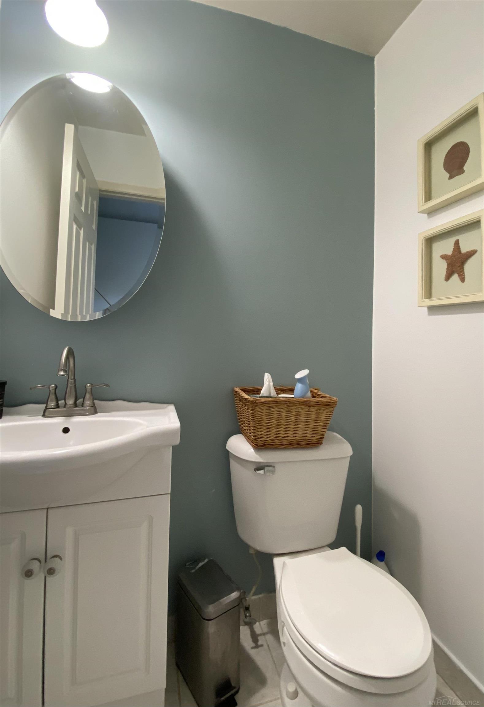 2330 Hillendale Drive Property Photo 8