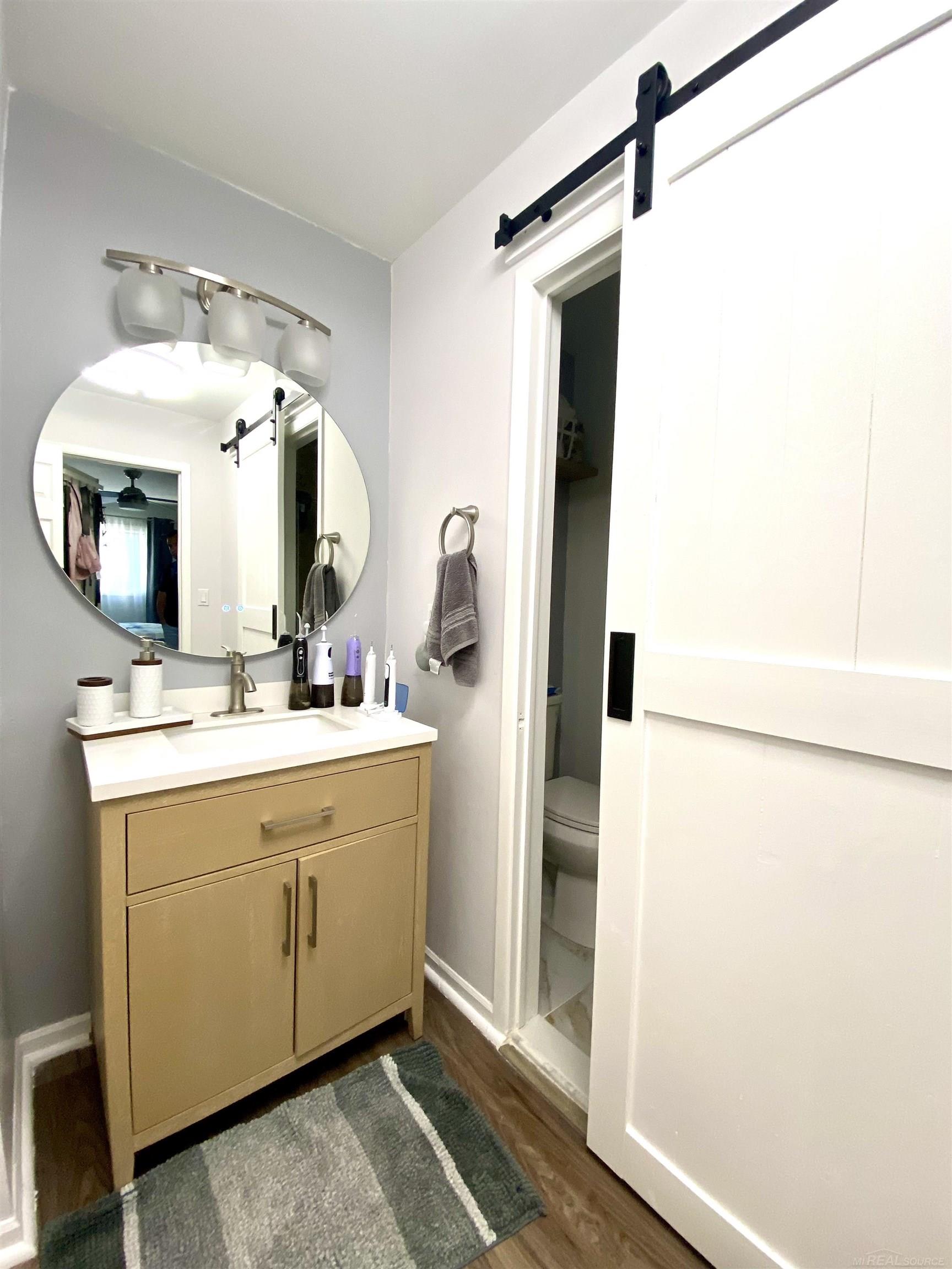 2330 Hillendale Drive Property Photo 12