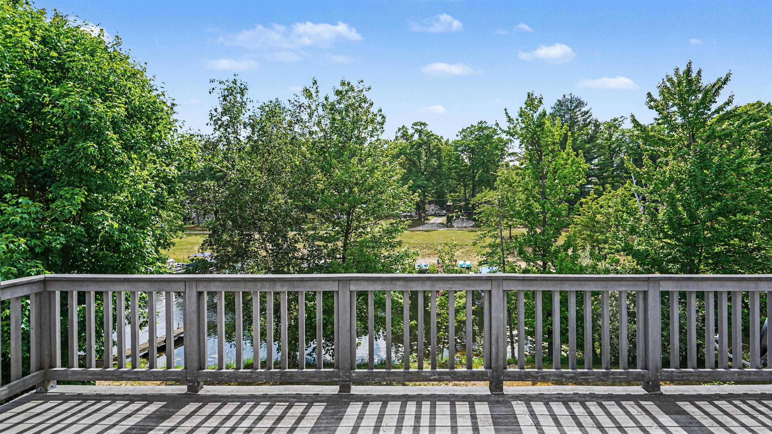 4181 Edgewater Drive Property Photo 3