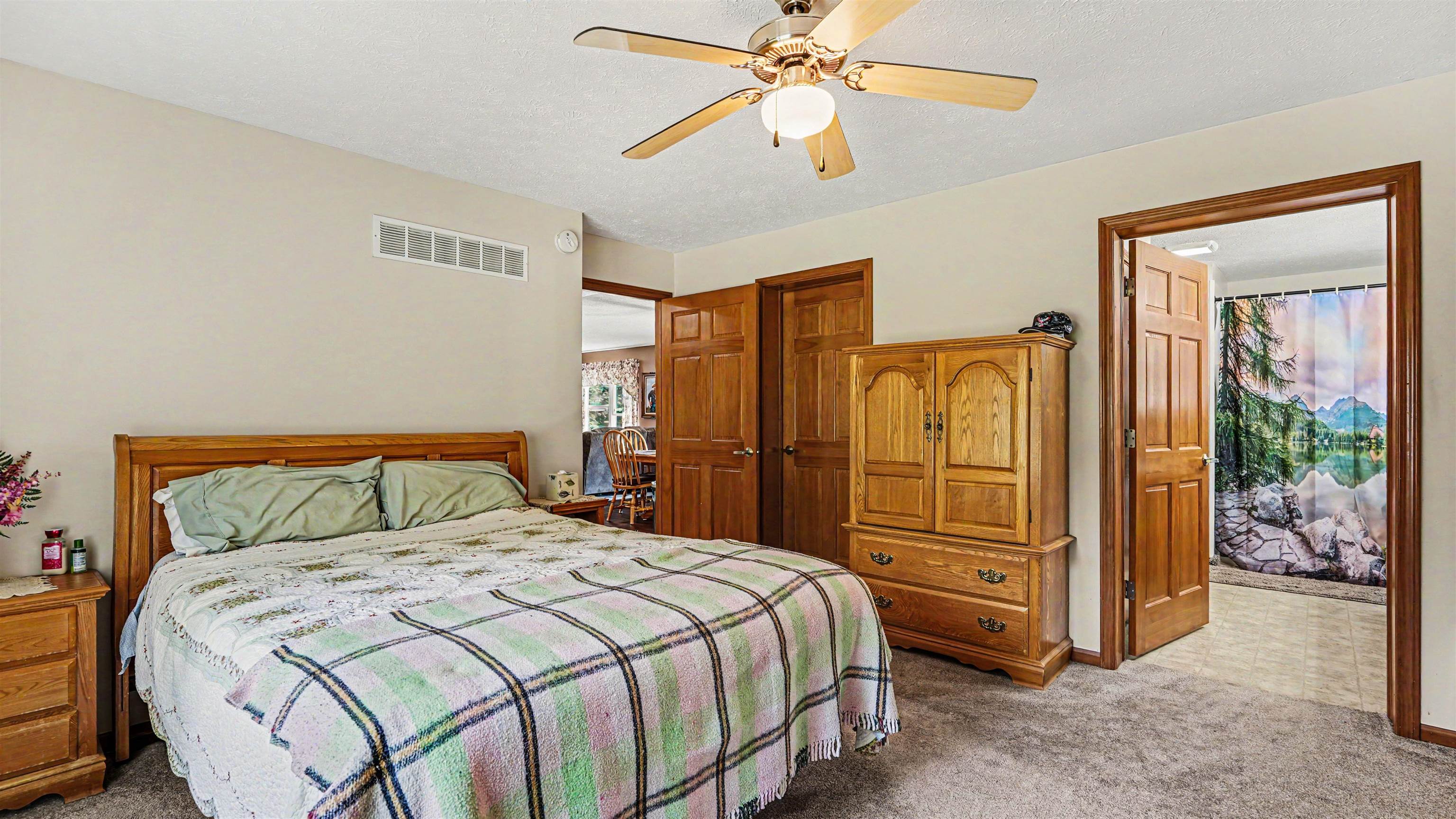 4181 Edgewater Drive Property Photo 16