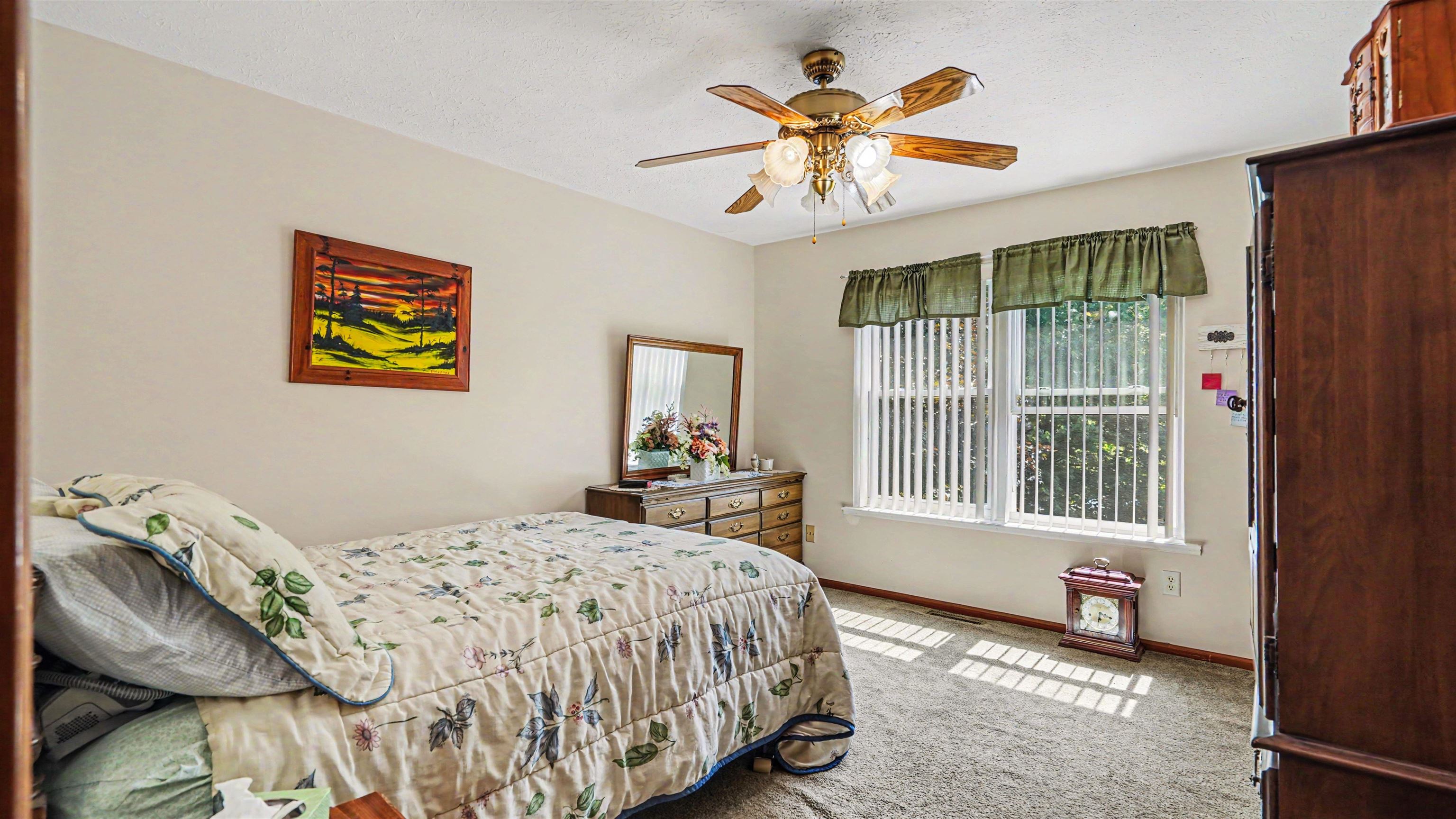 4181 Edgewater Drive Property Photo 18