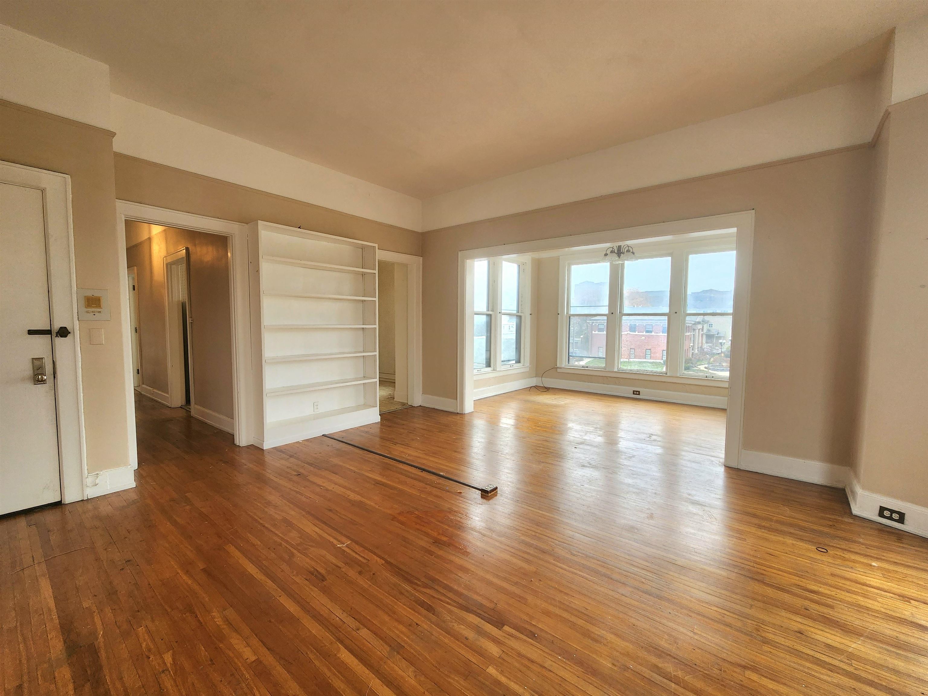 814 Center Apt D Avenue Property Photo 4