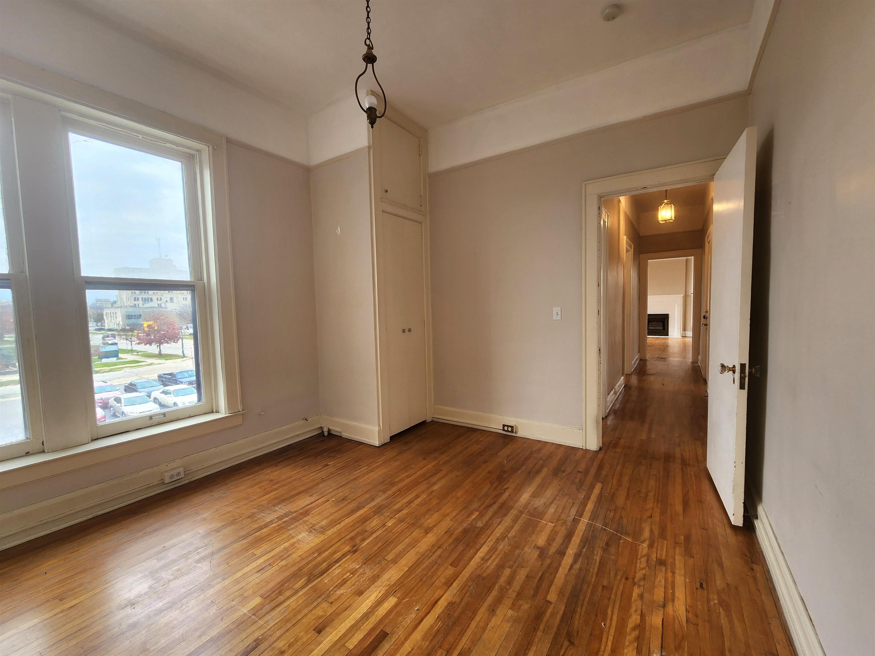814 Center Apt D Avenue Property Photo 7