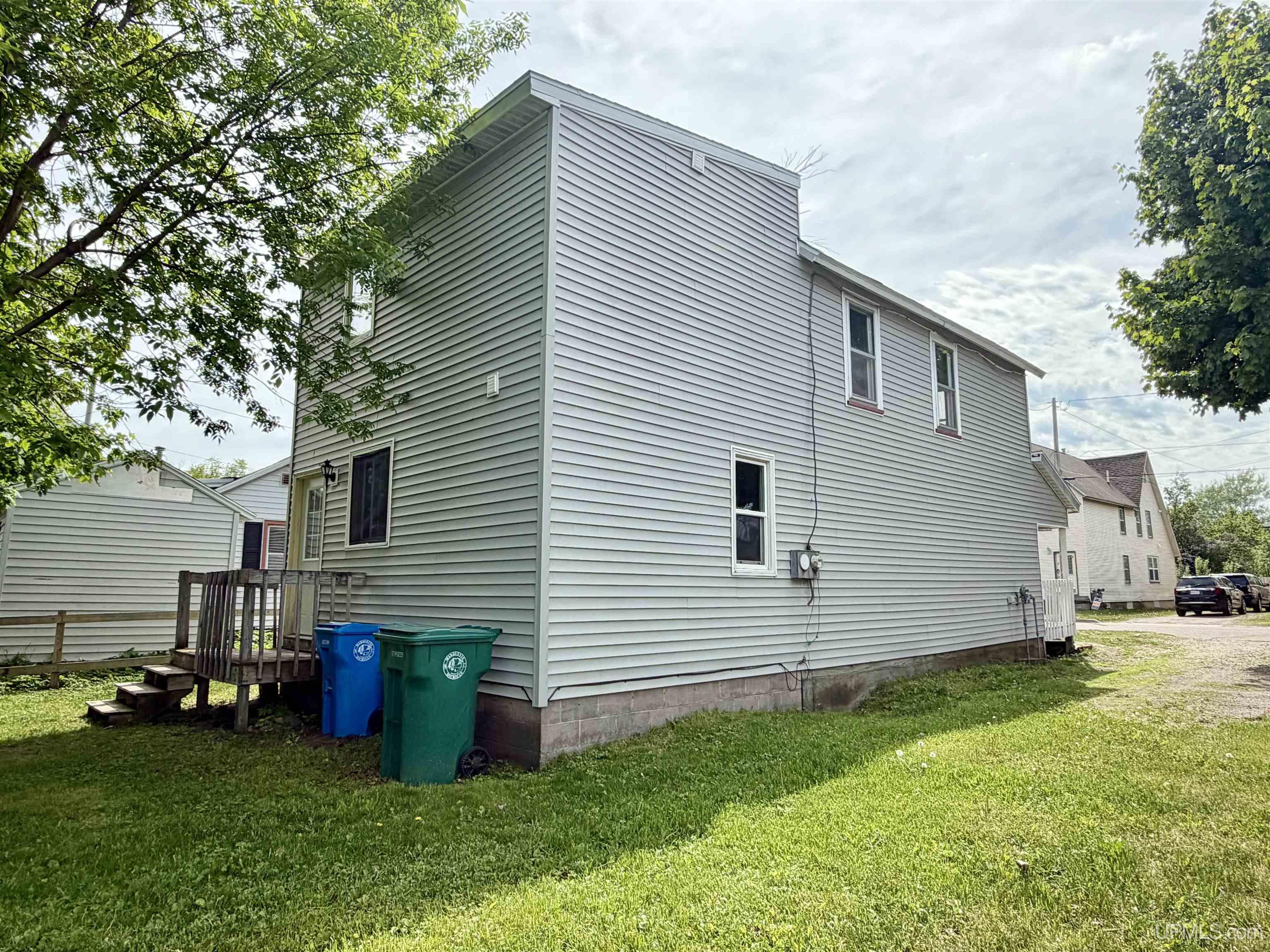 2306 Fitch Avenue Property Photo 4