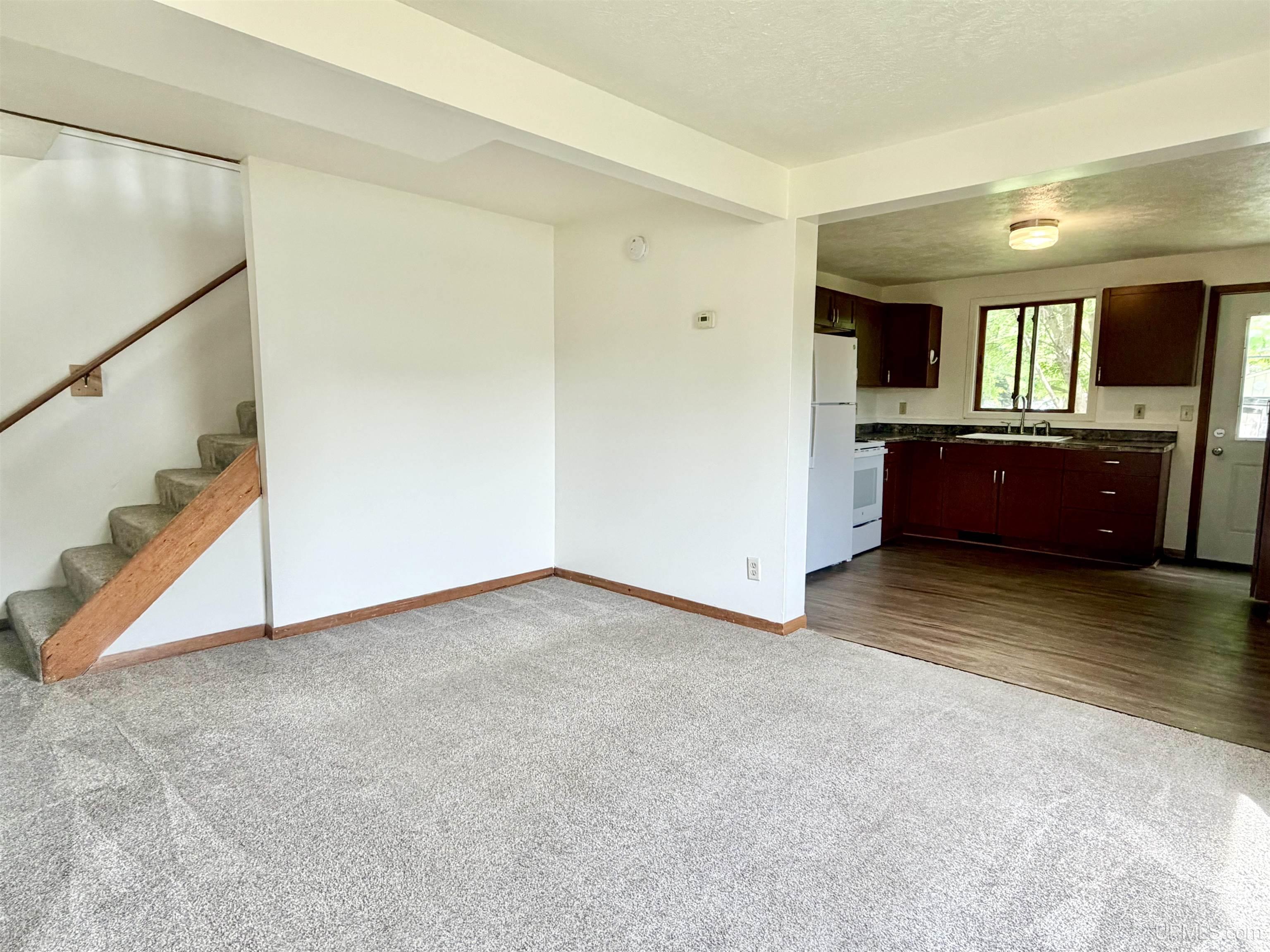 2306 Fitch Avenue Property Photo 8