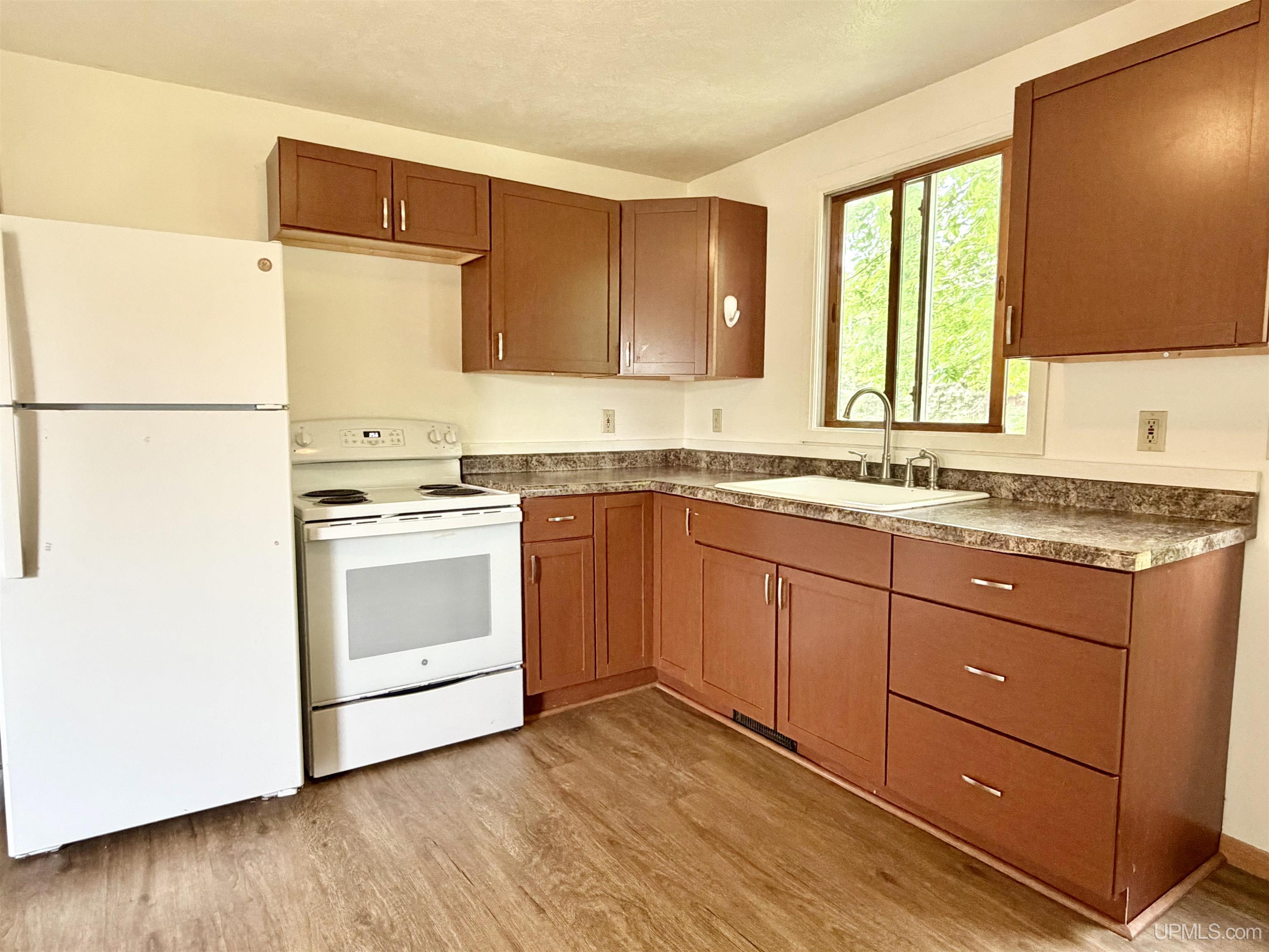 2306 Fitch Avenue Property Photo 10