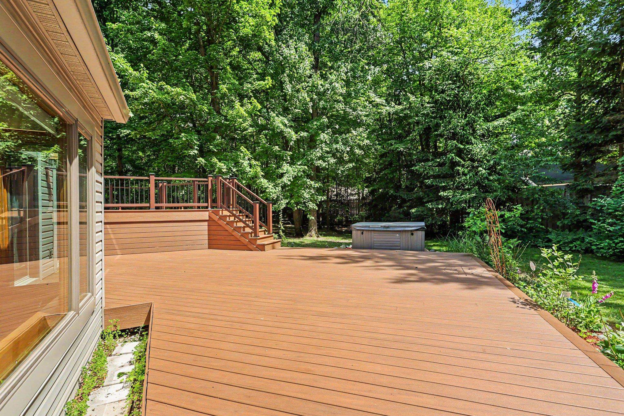 2632 E Pineoak Court Property Photo 13