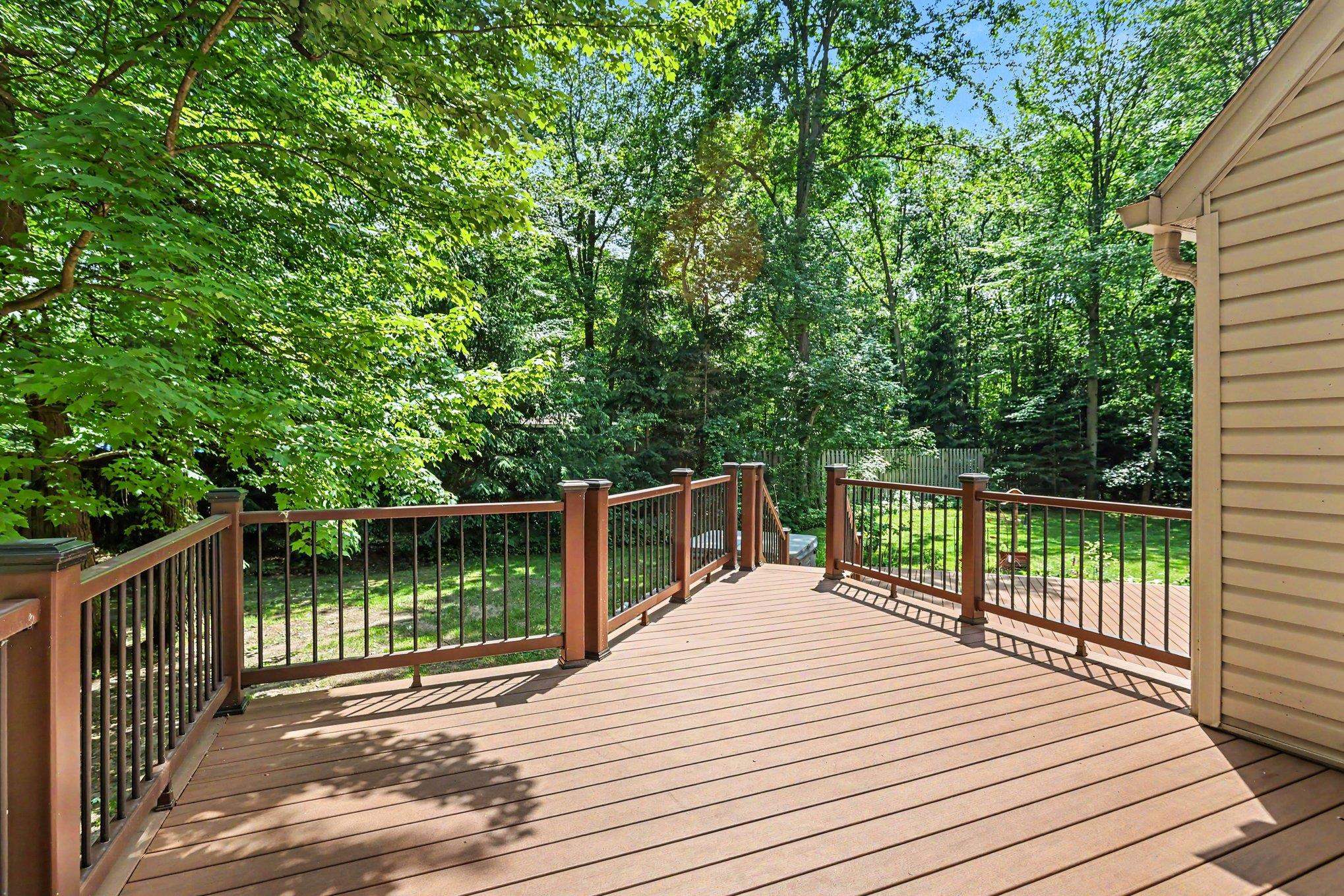 2632 E Pineoak Court Property Photo 14