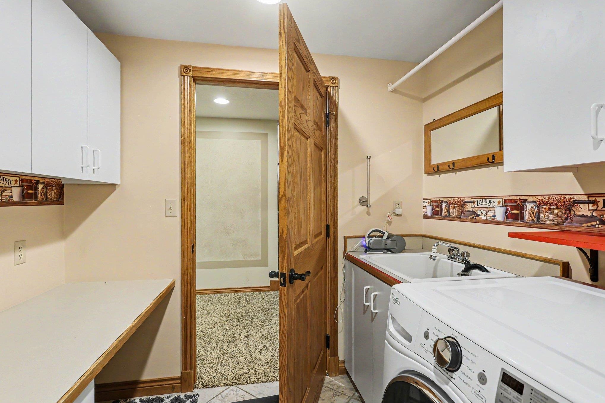 2632 E Pineoak Court Property Photo 44