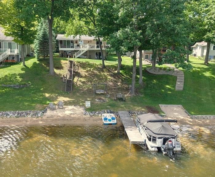 4966 Prince Court Property Photo 5