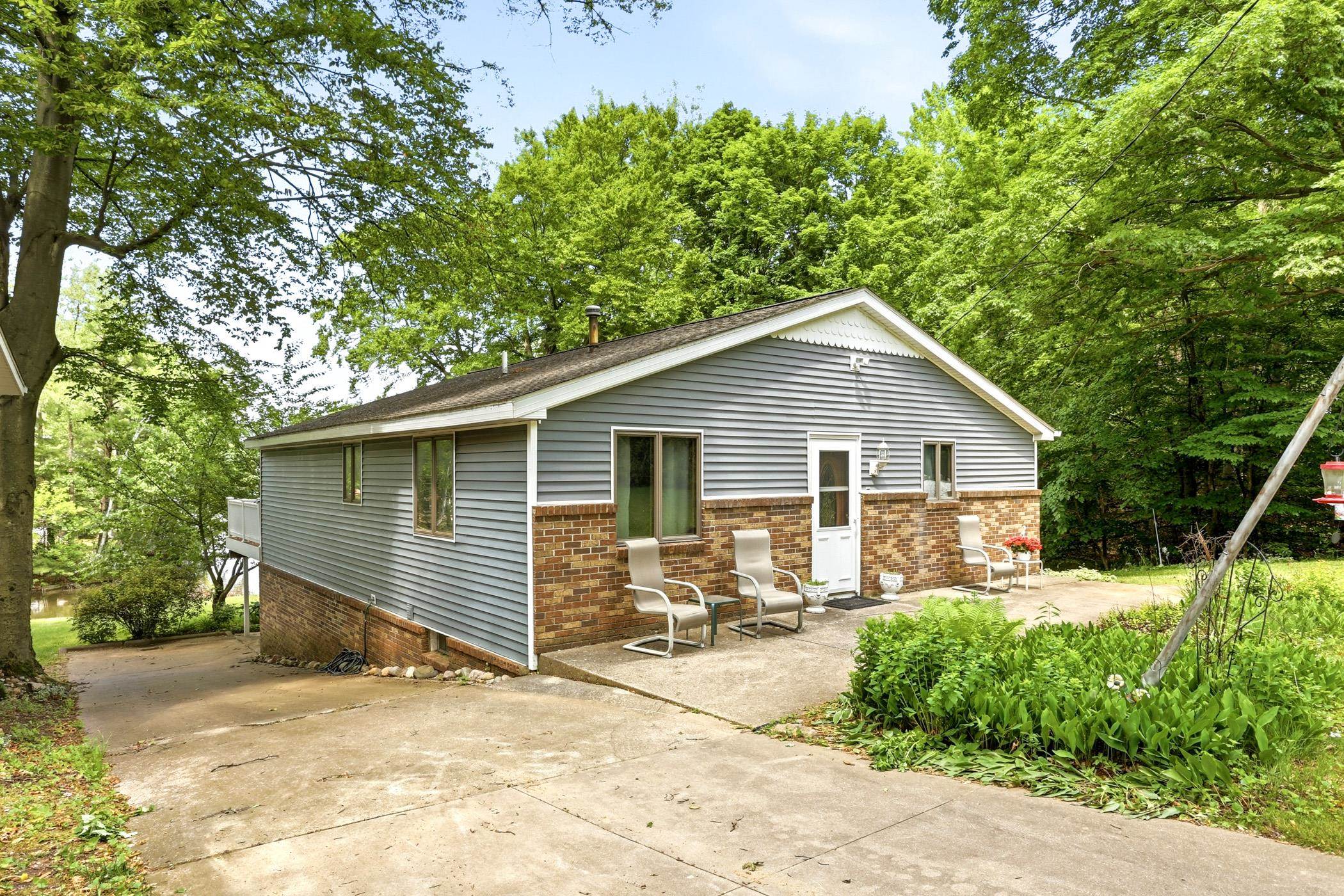 3164 Kimberly Drive Property Photo 1