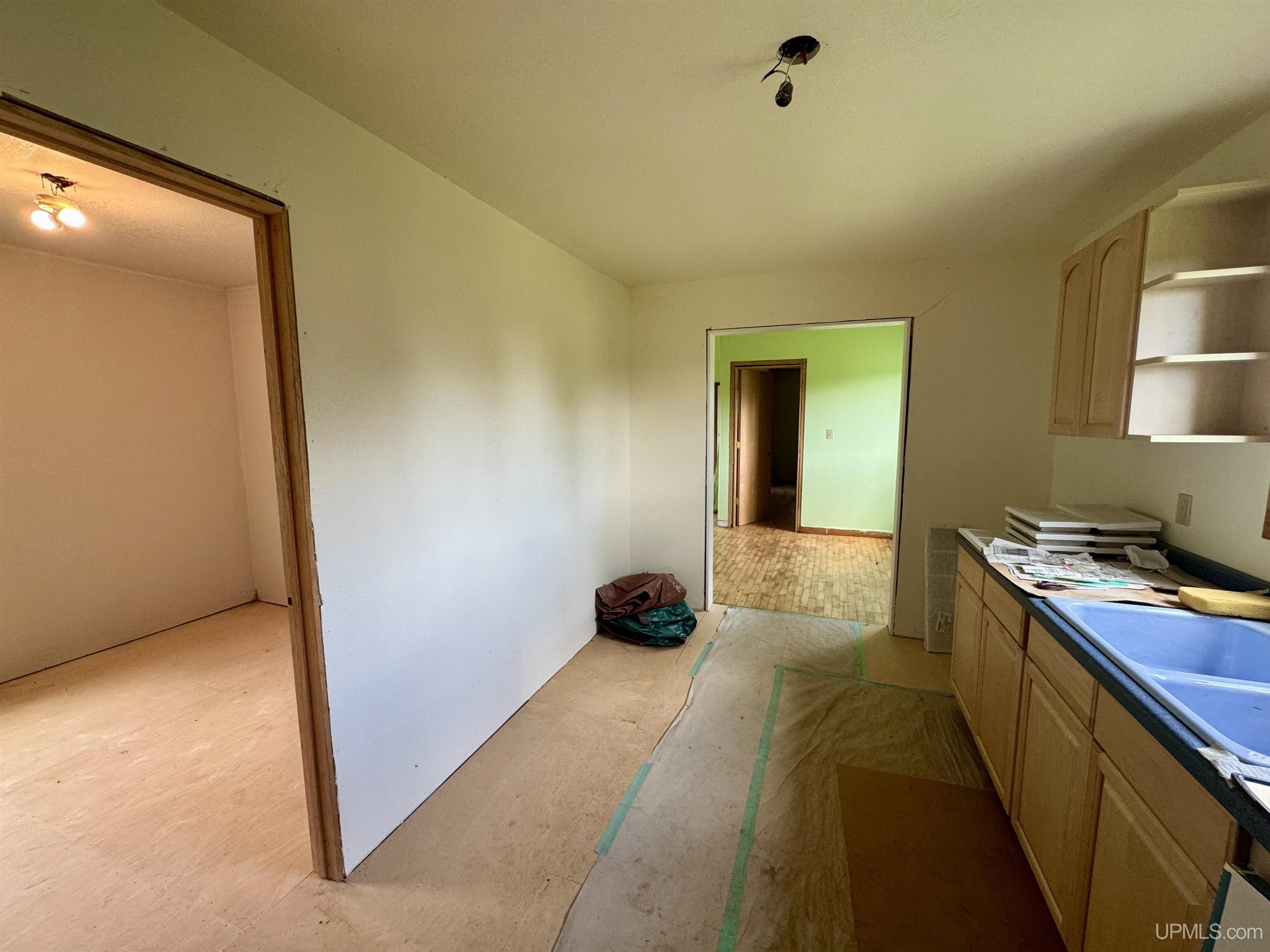 417 3rd Street Property Photo 4