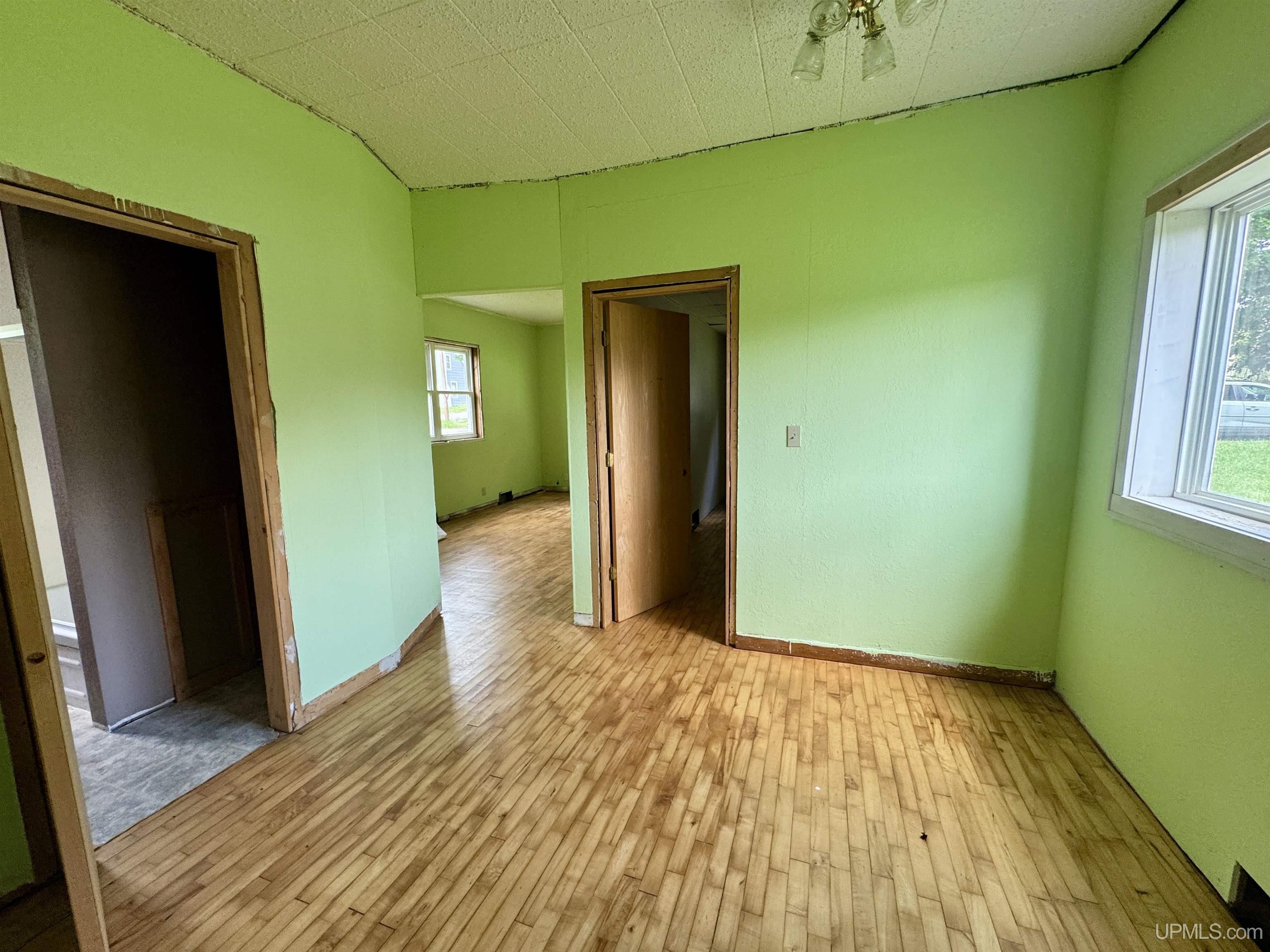 417 3rd Street Property Photo 6