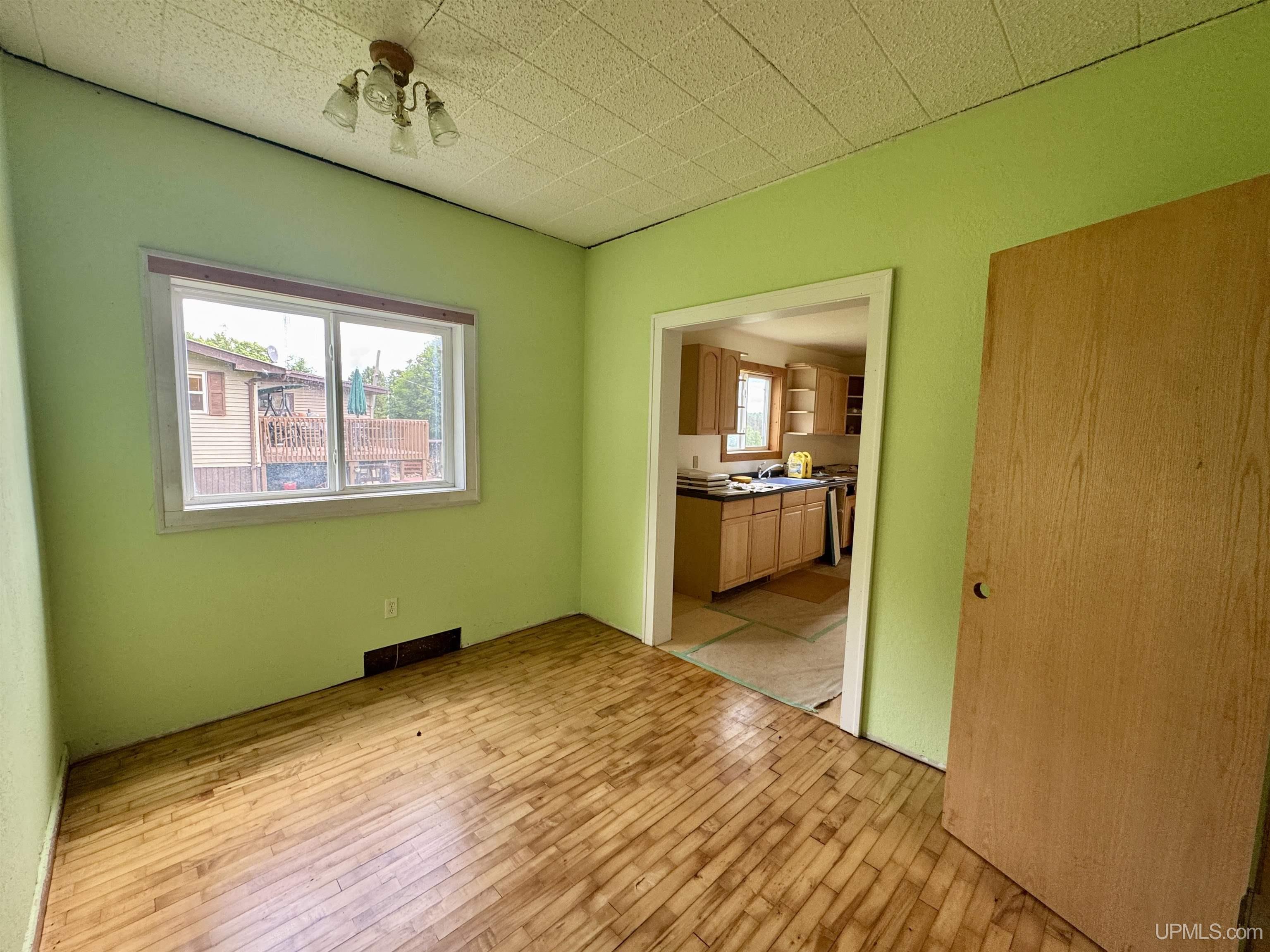 417 3rd Street Property Photo 7