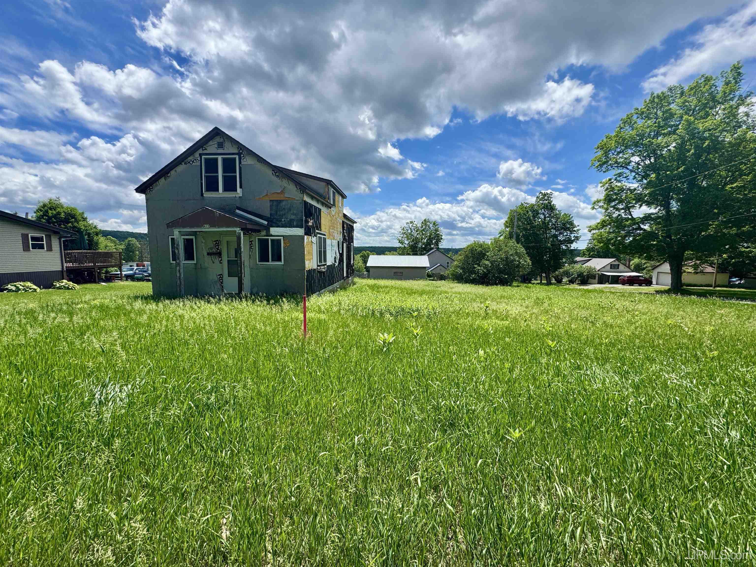 417 3rd Street Property Photo 24