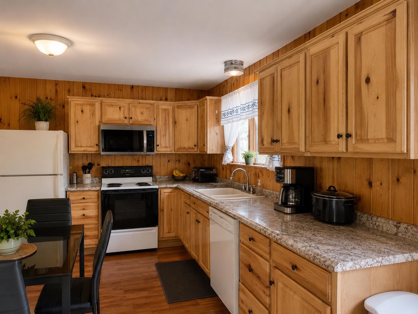 9170 W Gladwin Road Property Photo 6