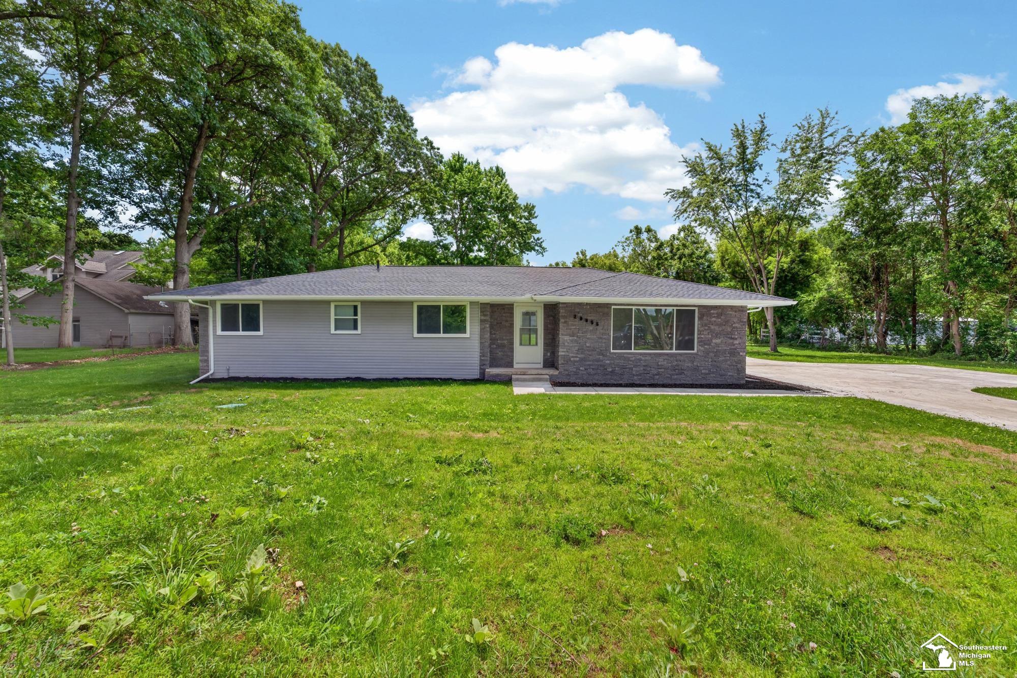 29055 Bredow Avenue Property Photo 2