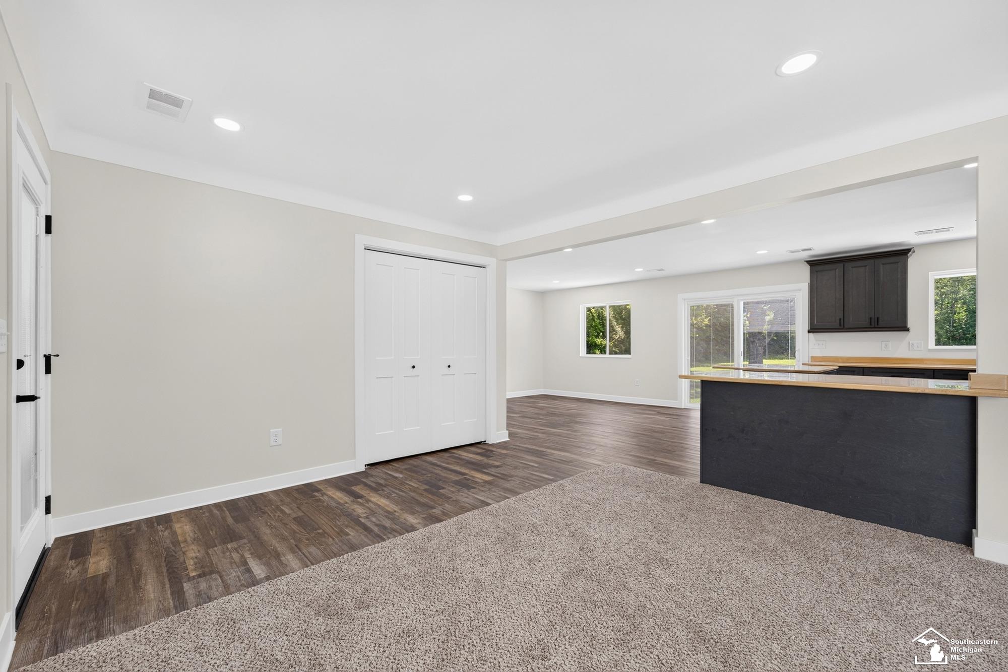 29055 Bredow Avenue Property Photo 8