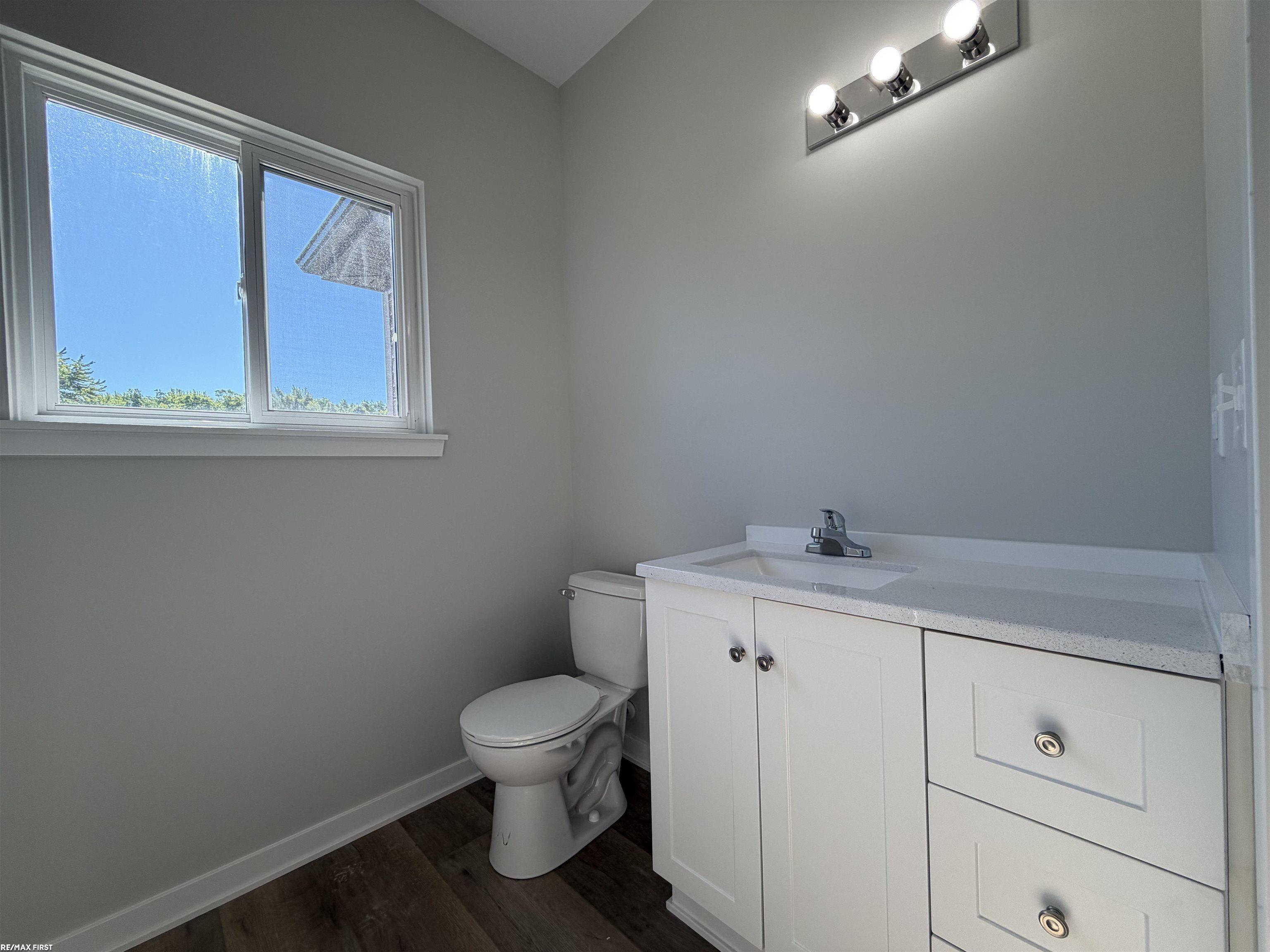 30343 Weathervane Woods Drive Property Photo 3