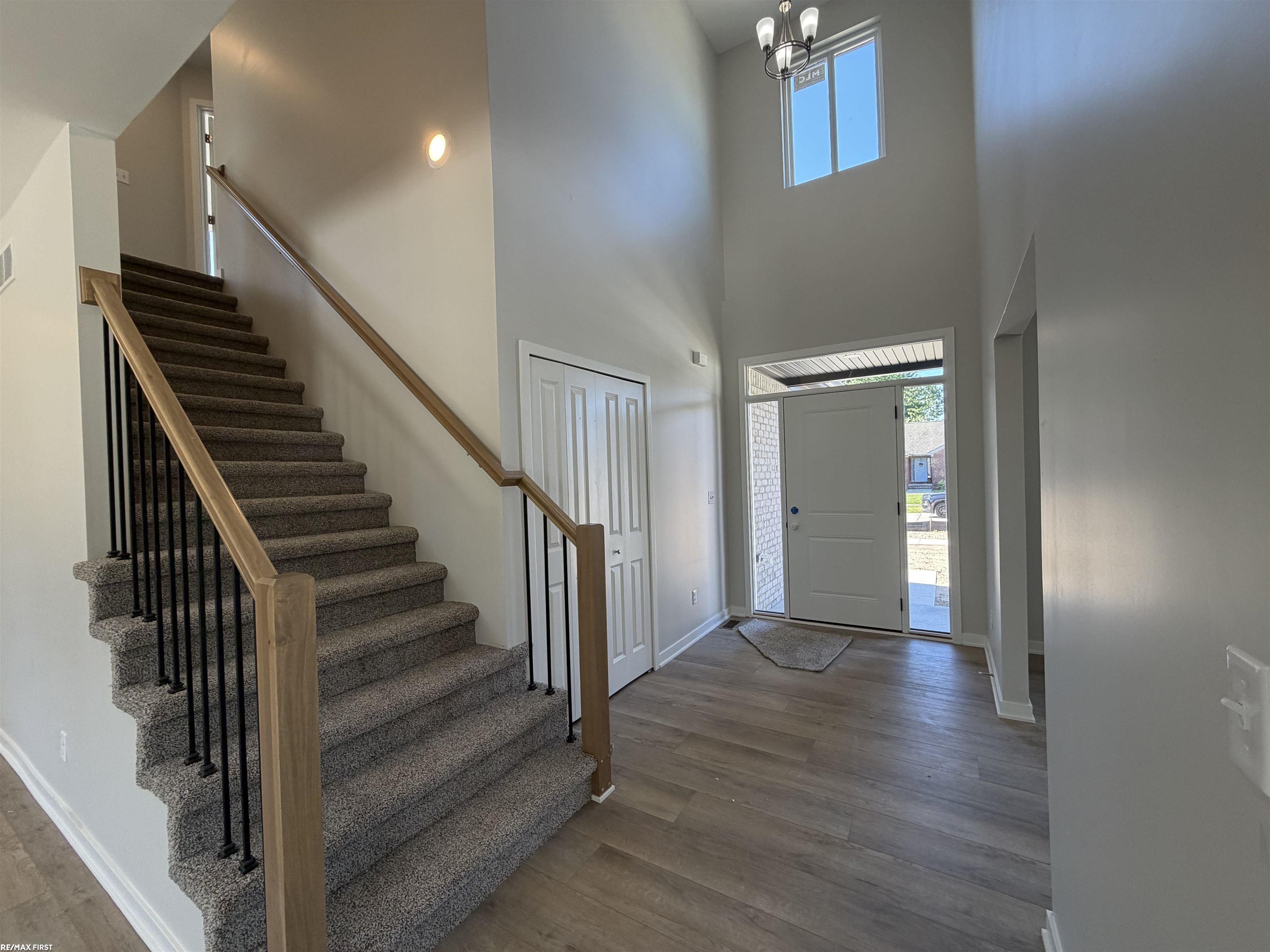 30343 Weathervane Woods Drive Property Photo 10