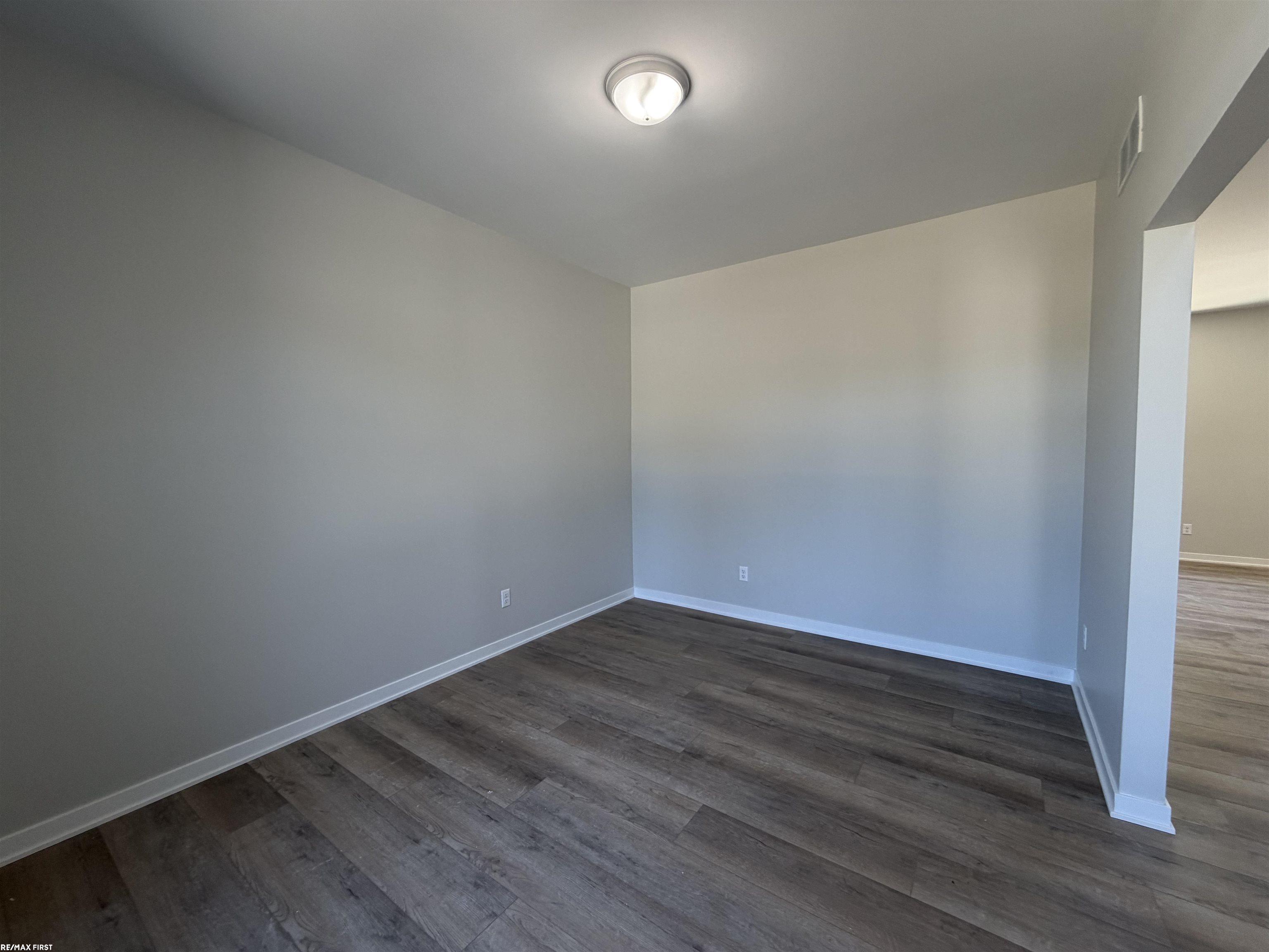30343 Weathervane Woods Drive Property Photo 11