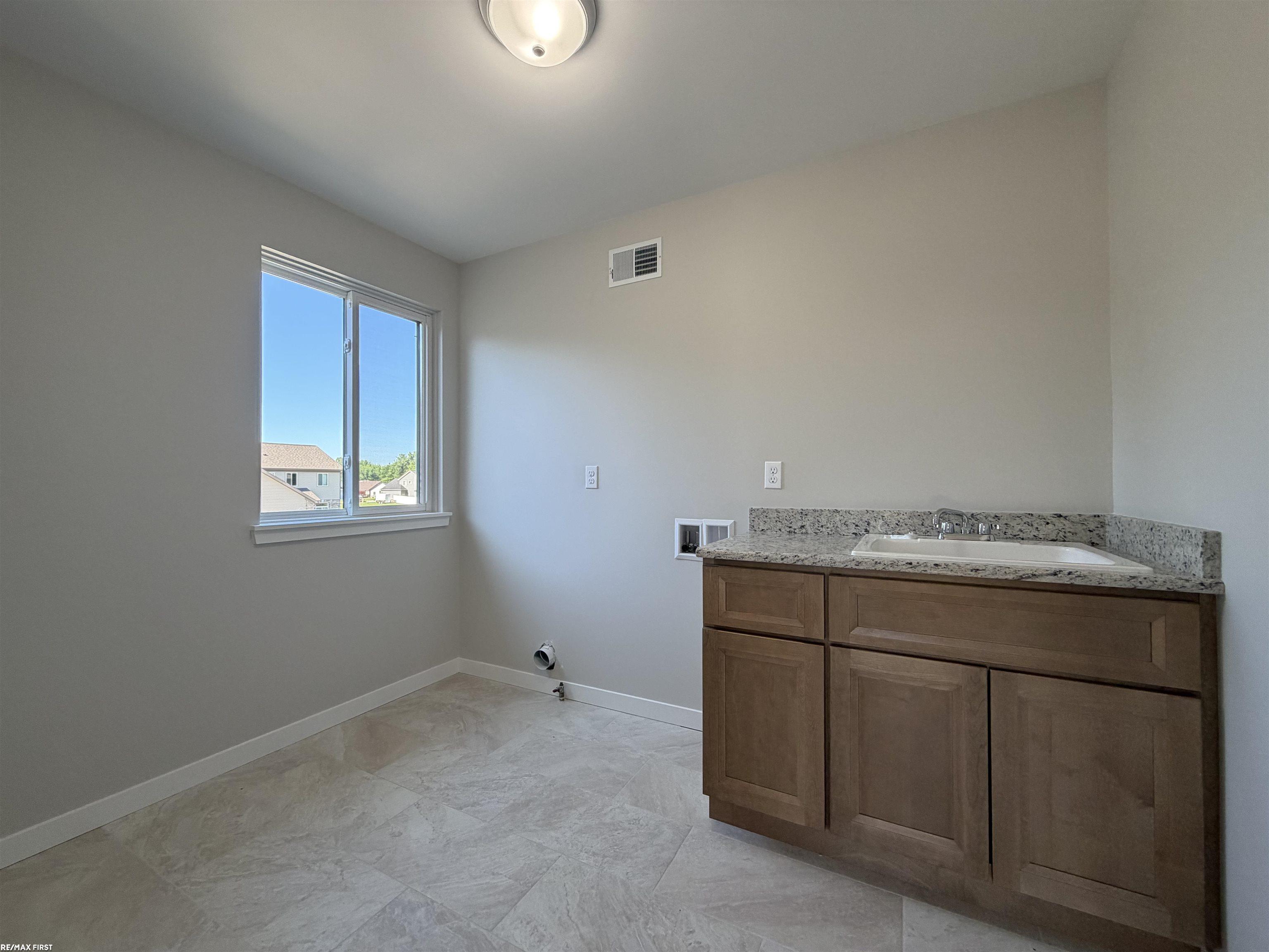 30343 Weathervane Woods Drive Property Photo 15