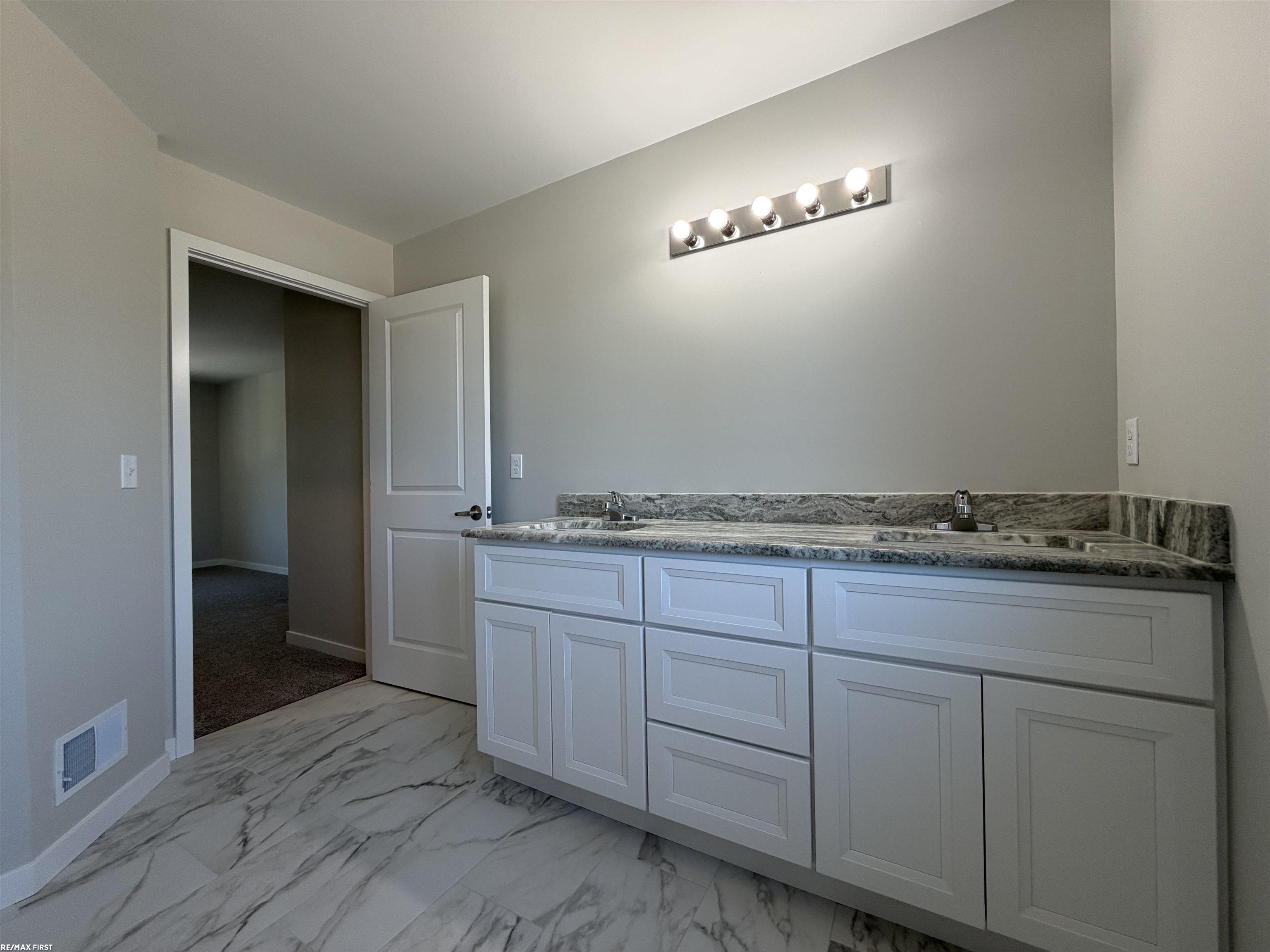 30343 Weathervane Woods Drive Property Photo 26