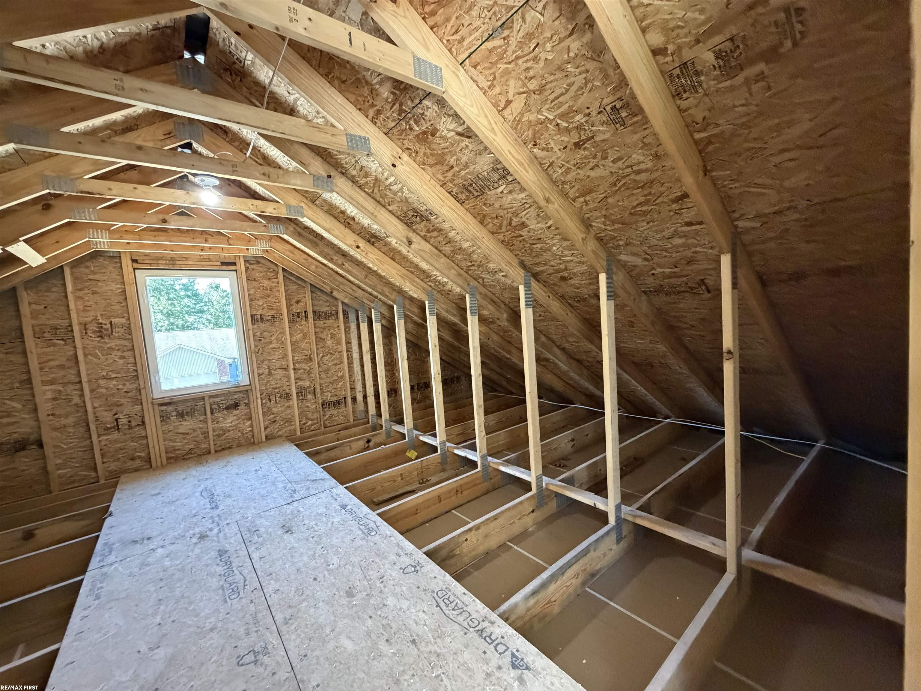 30343 Weathervane Woods Drive Property Photo 34