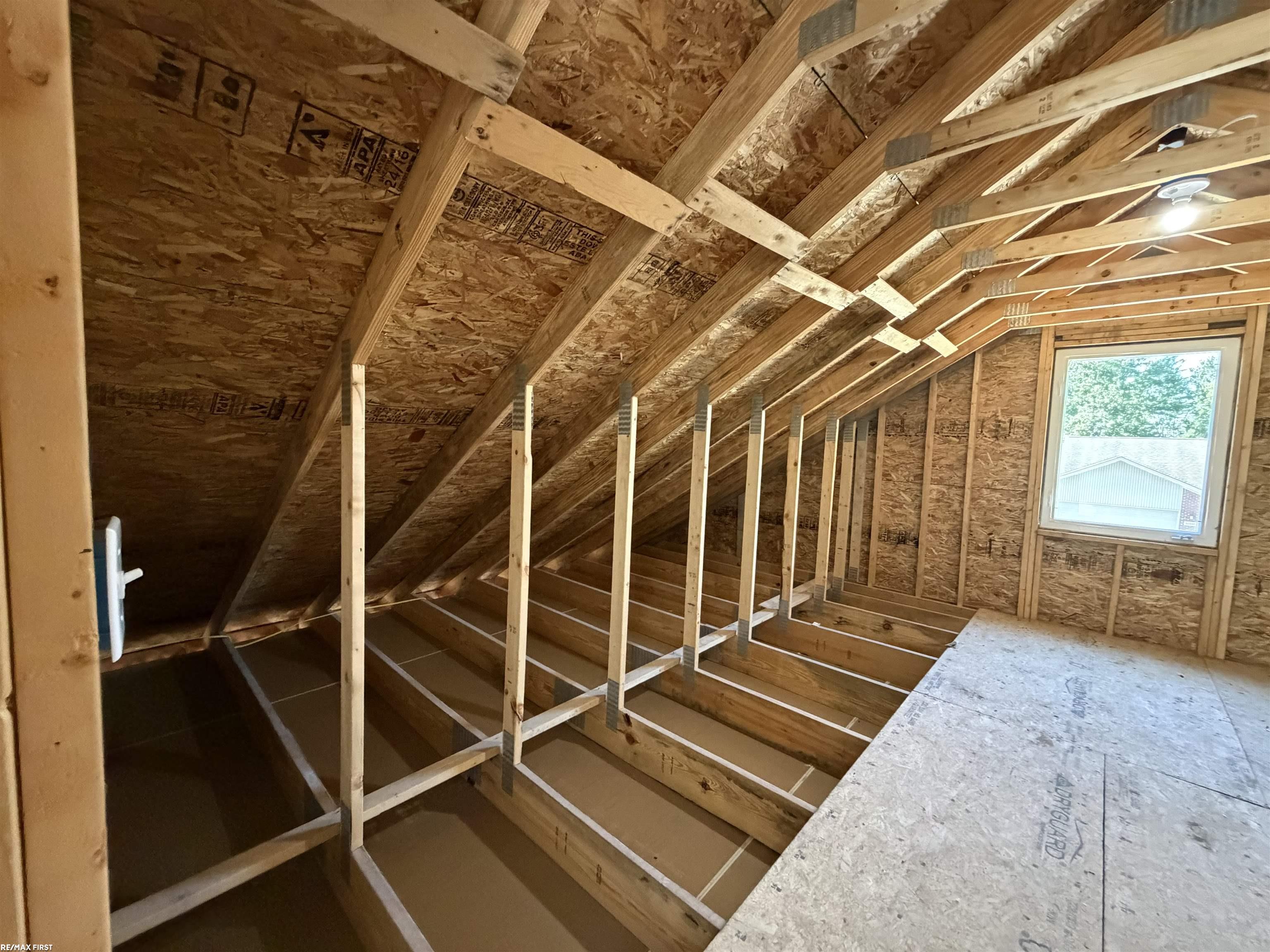 30343 Weathervane Woods Drive Property Photo 35