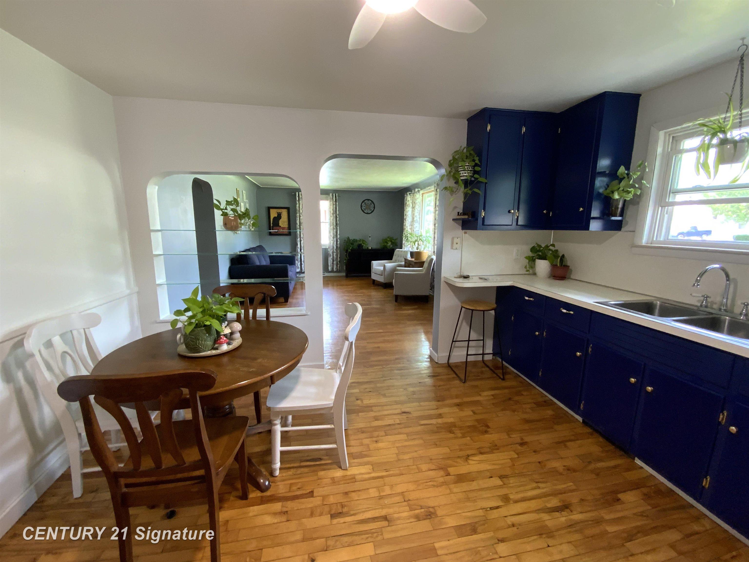 4136 Hackberry Road Property Photo 3