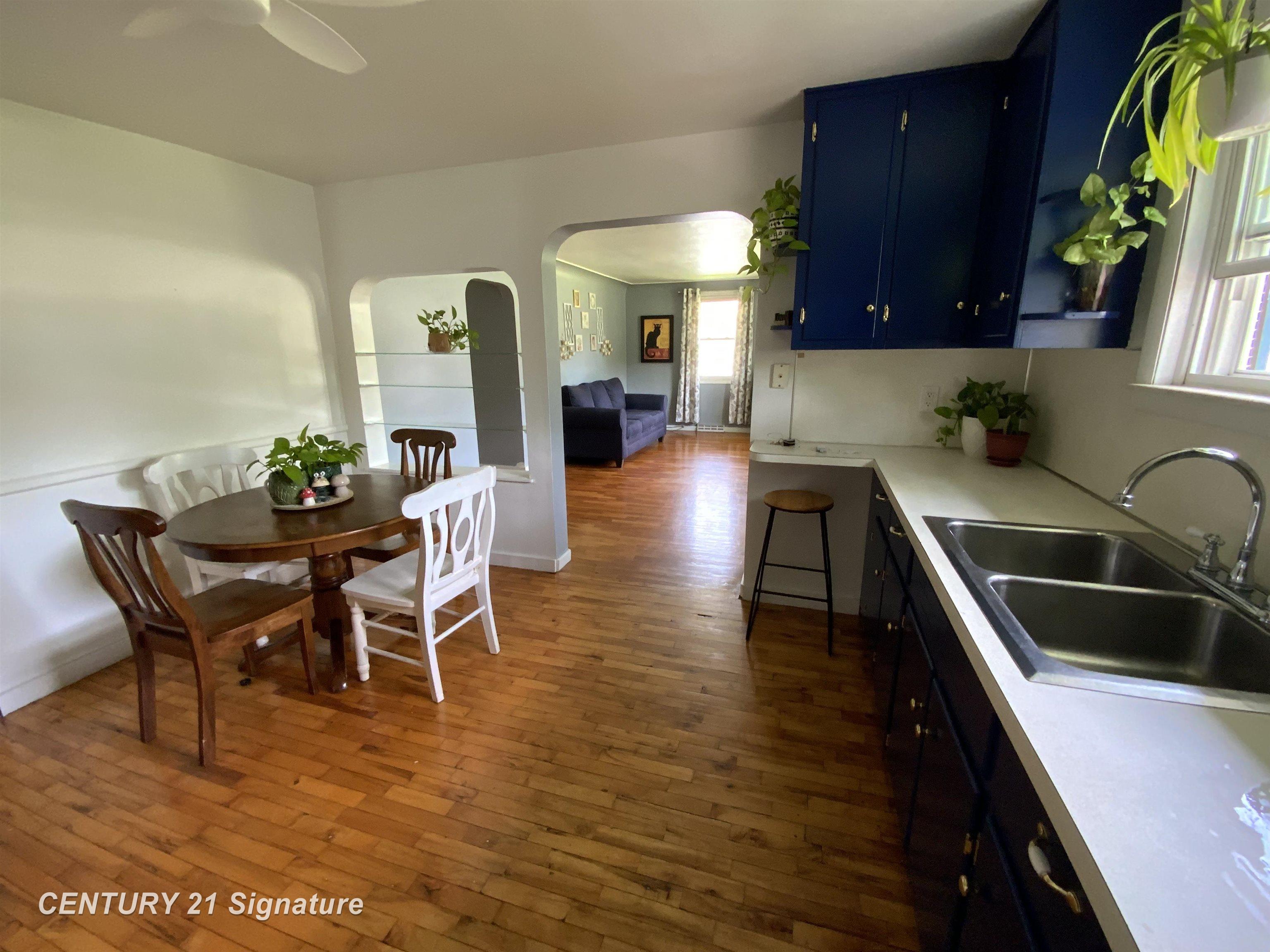4136 Hackberry Road Property Photo 4