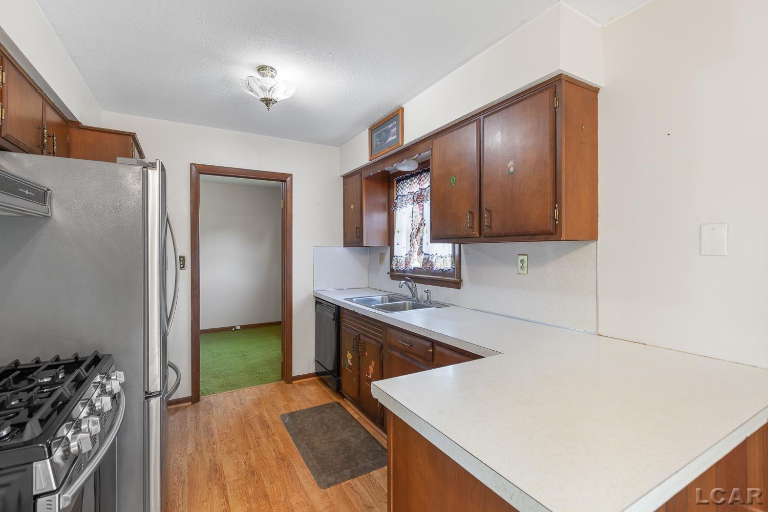 9473 Britton Highway Property Photo 14