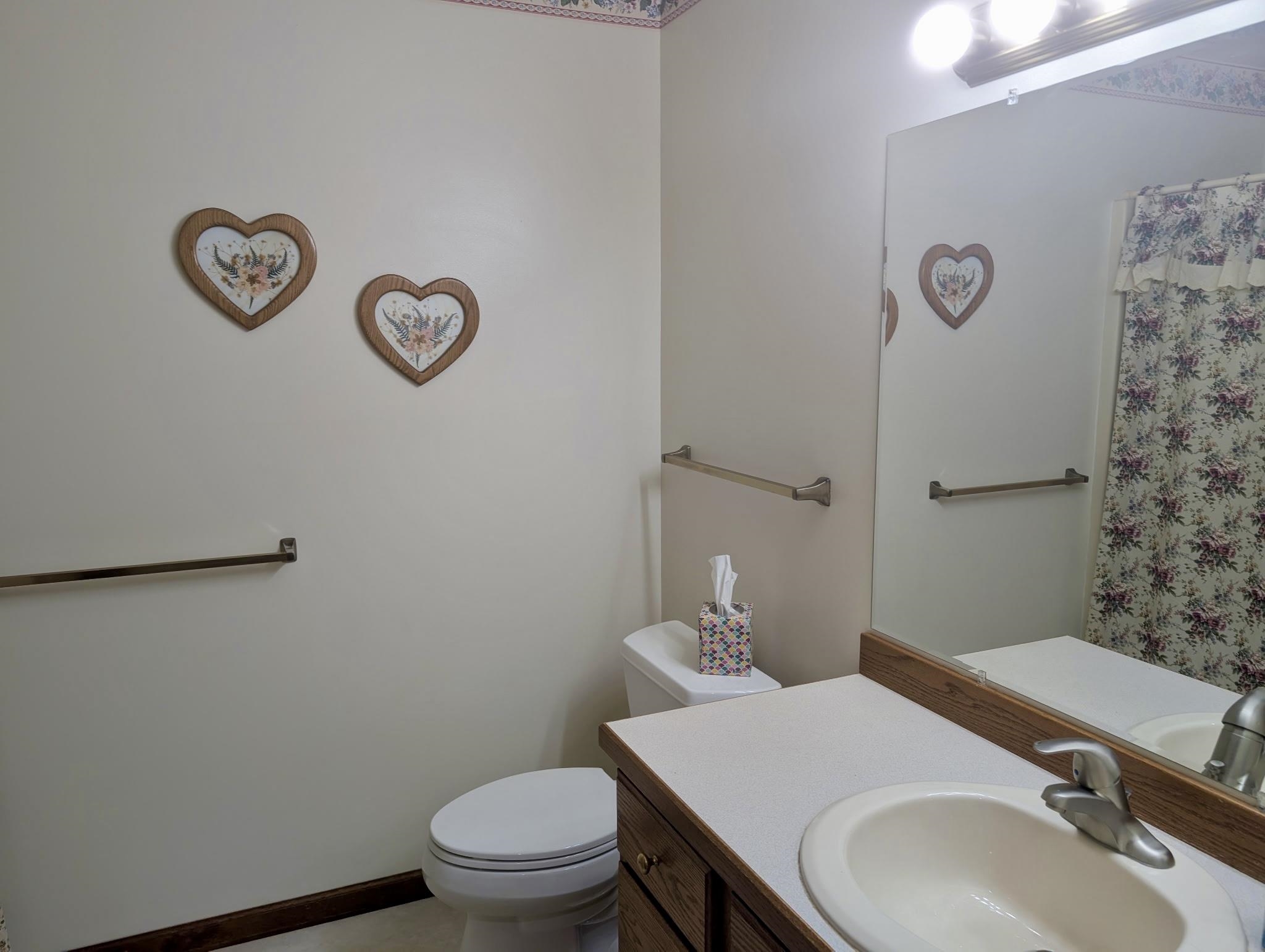 1249 E Oakdale Circle Property Photo 12