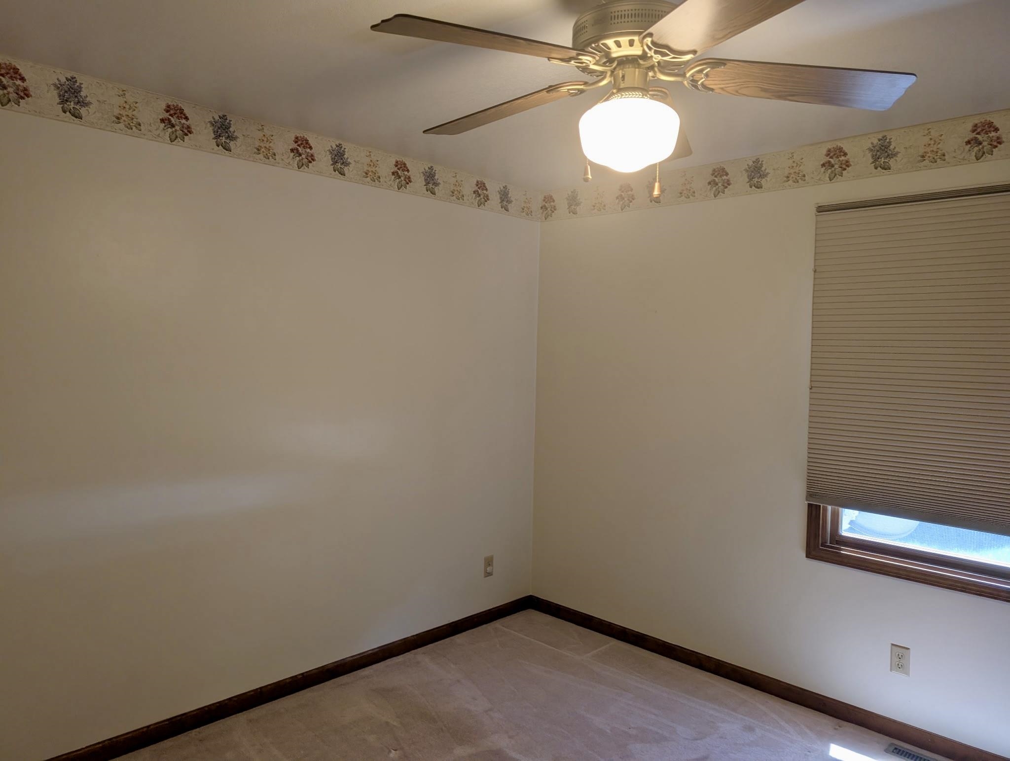 1249 E Oakdale Circle Property Photo 14