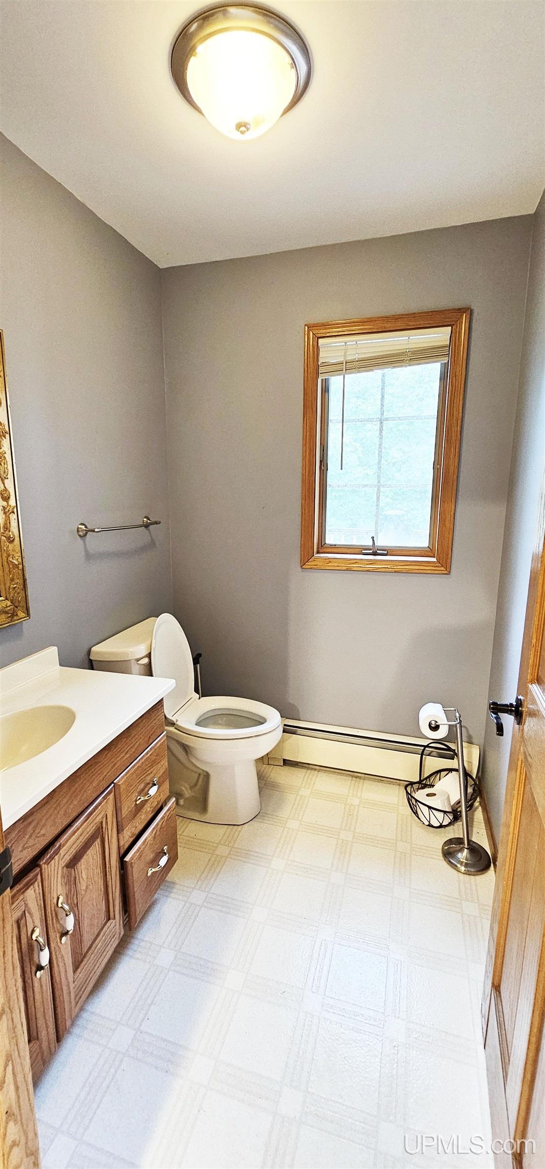 19869 Lakeview Drive Property Photo 16