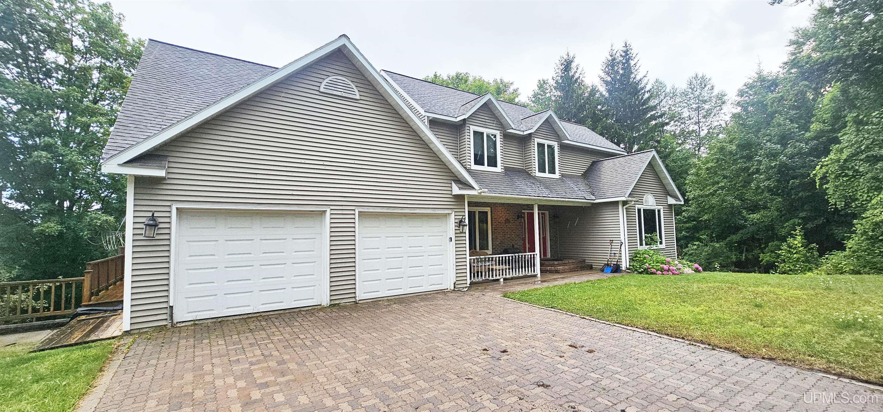 19869 Lakeview Drive Property Photo 37