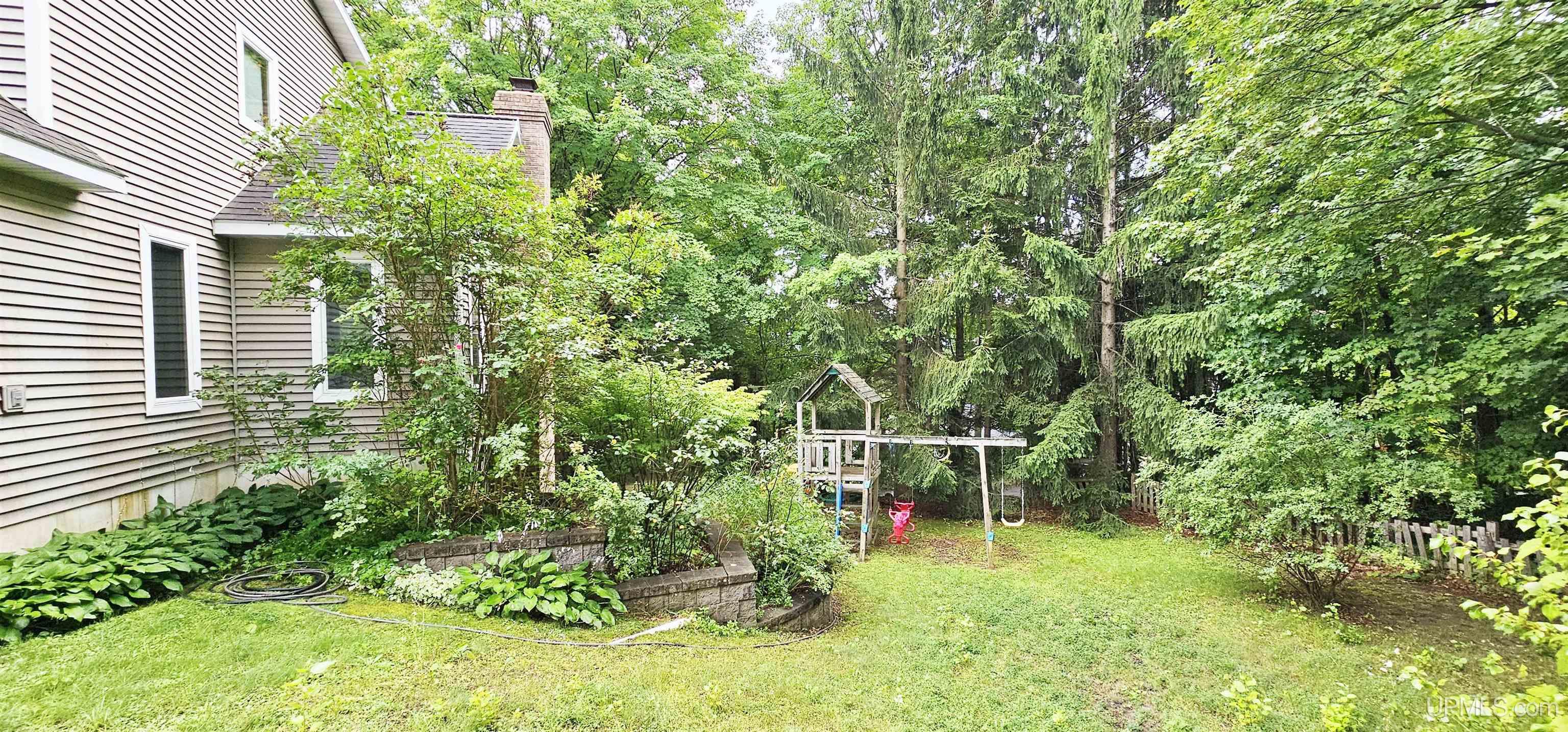 19869 Lakeview Drive Property Photo 38